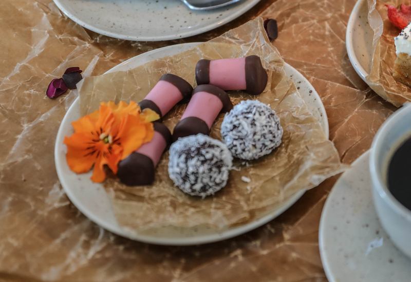 Punchrulle och chokladbollar