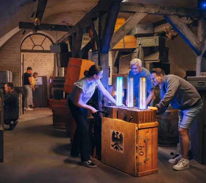 Grupp deltagare i evenemangslokalen Mission Rooms, Karlsborg