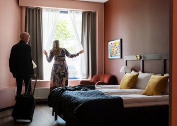 Människor som bor på hotell.