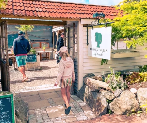 Fröken Trulls och Morlanda Handelsträdgård