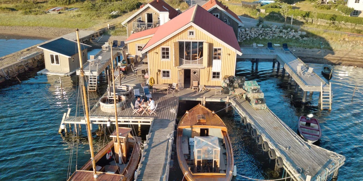 Bild ovanifrån på Everts Sjöbod i Grönemad