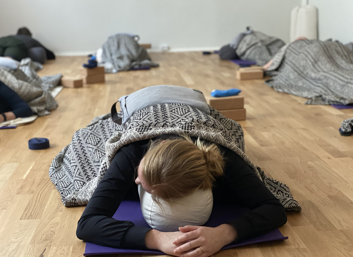 Yogakurs - Slow Friday