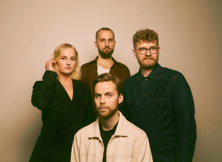 ELLAS KAPELL spelar och sjunger äkta jazz