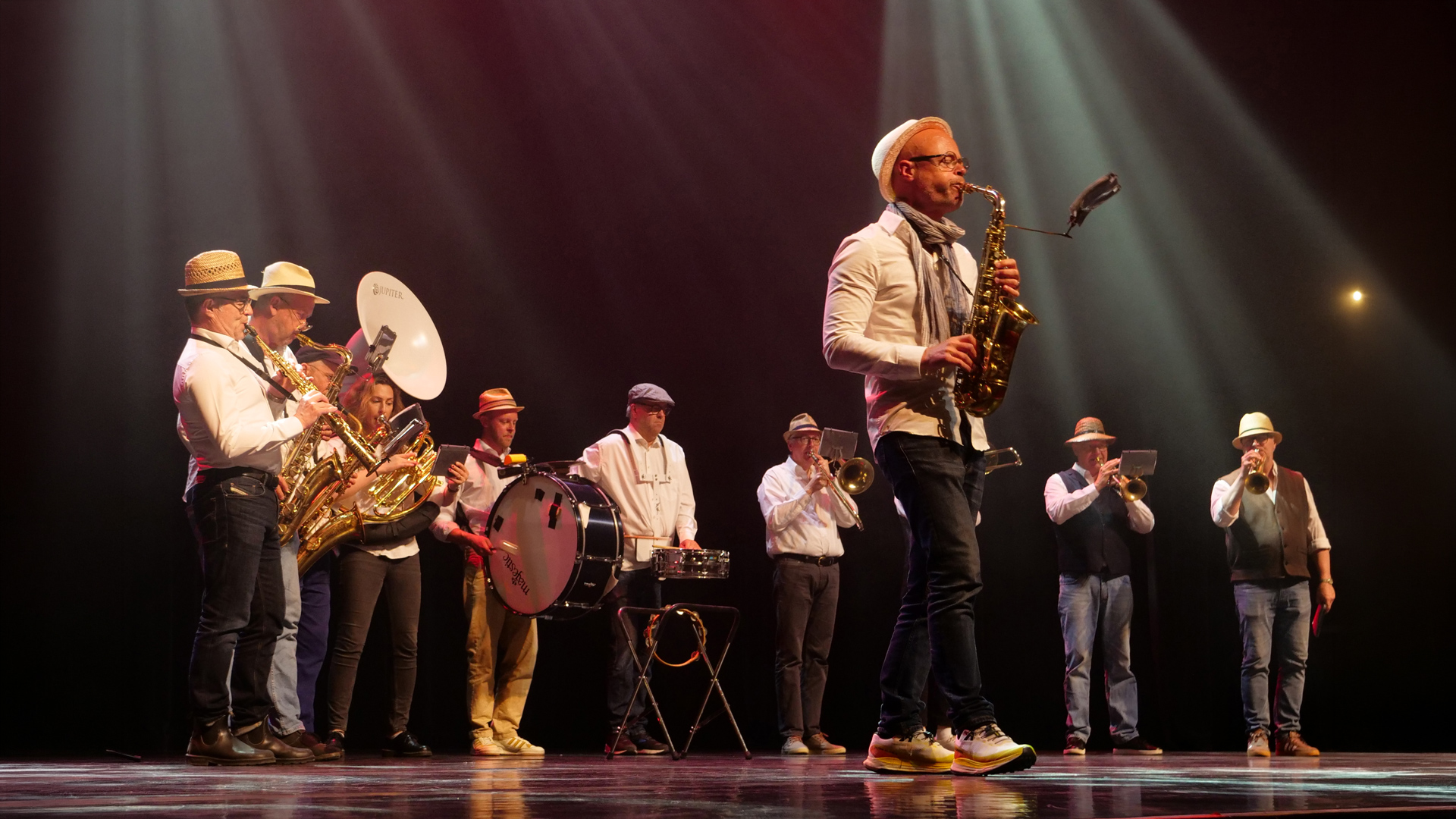 Relaxed Performance: Jazzparaden