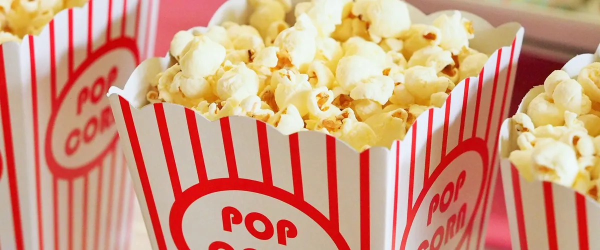 popcorn i bägare