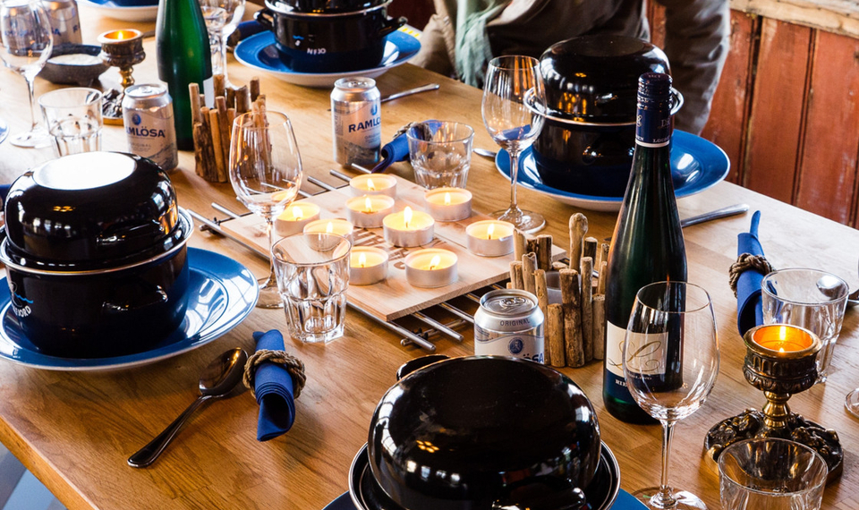 Uppdukad musselmiddag på Musselbaren Lyckorna