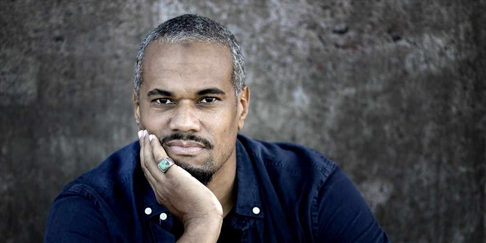 Johannes Anyuru – om Upplyst sten