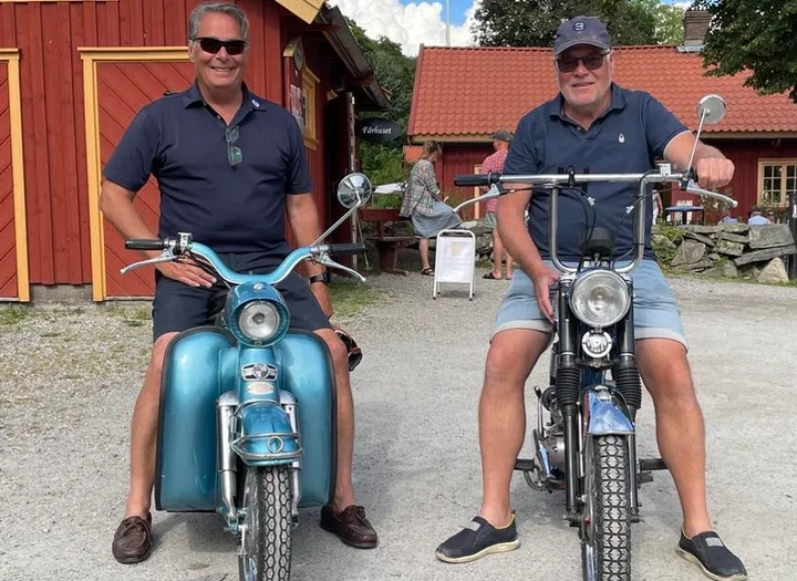 Tjörn runt på moped