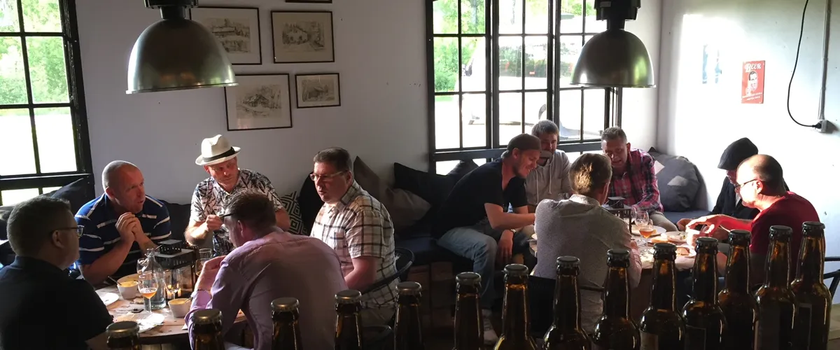 Öppet café och pub