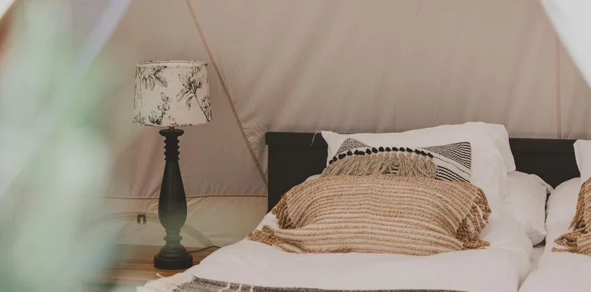 Canvastält på Kläpphagen