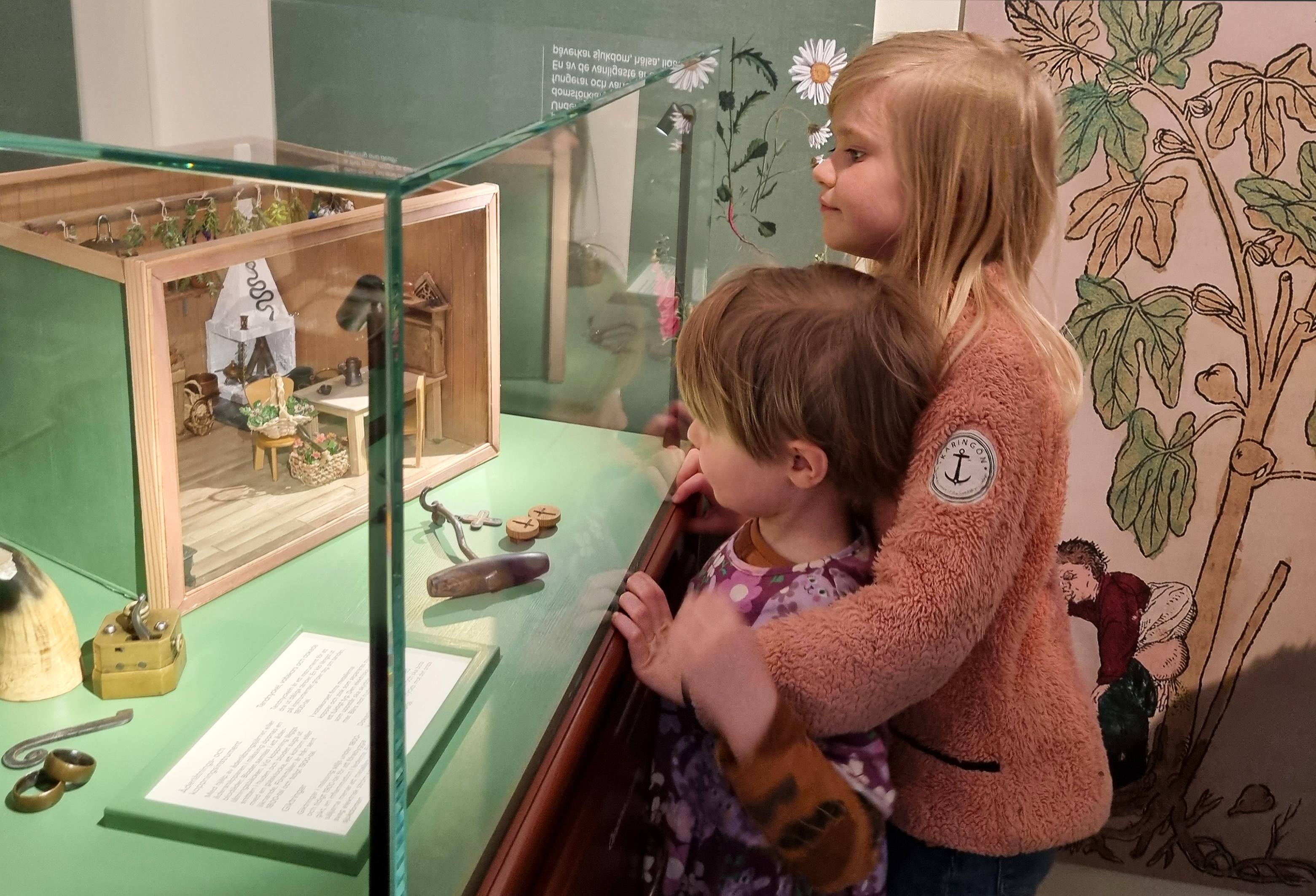 Children visiting the Medical History Museum in Gothenburgh