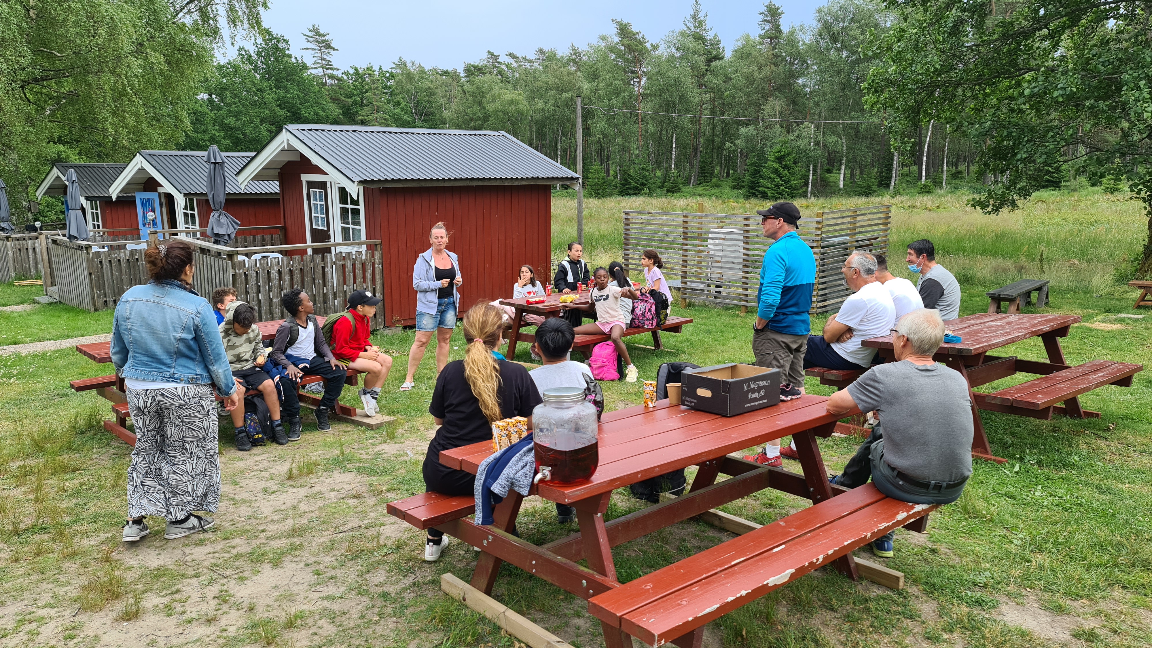 Fikande stuggäster på Björsjöås Vildmark