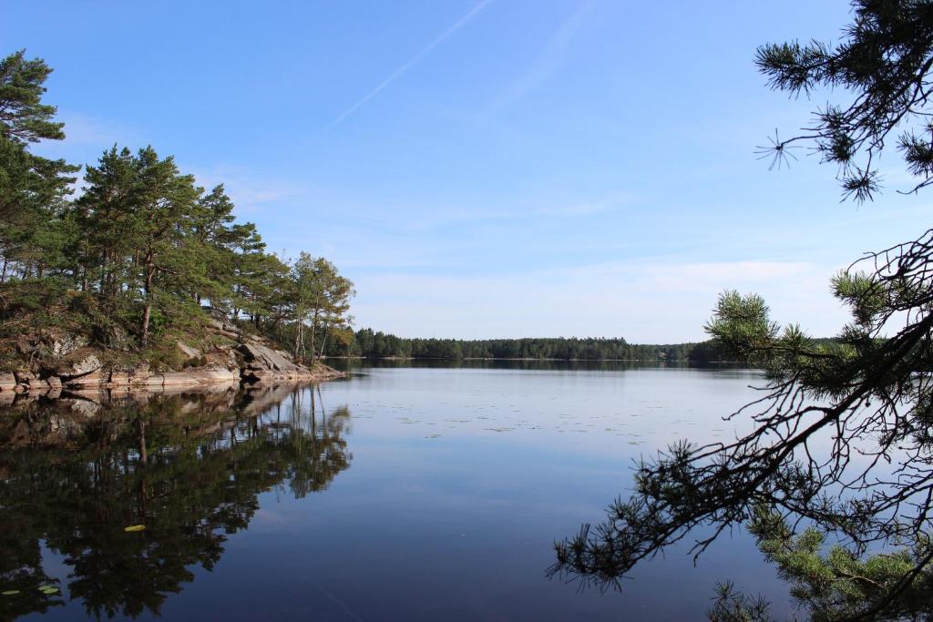 Vacker vy över Björsjön vid Björsjöås Vildmark