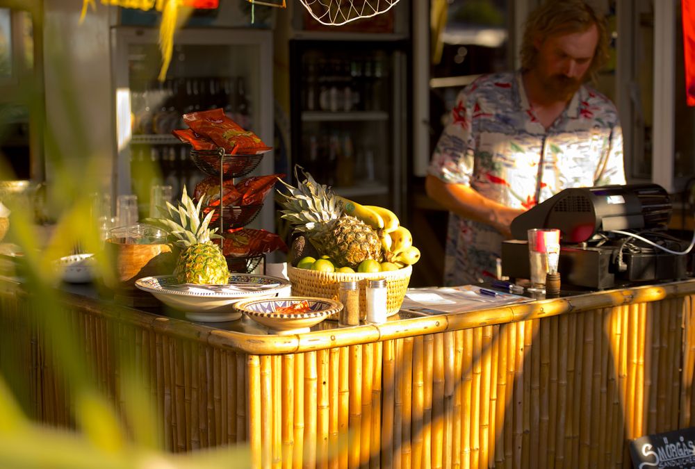 Utomhusbaren på Brännö Varv.