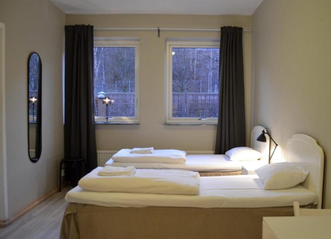 A double bedroom at Göteborgs Vandrarhem