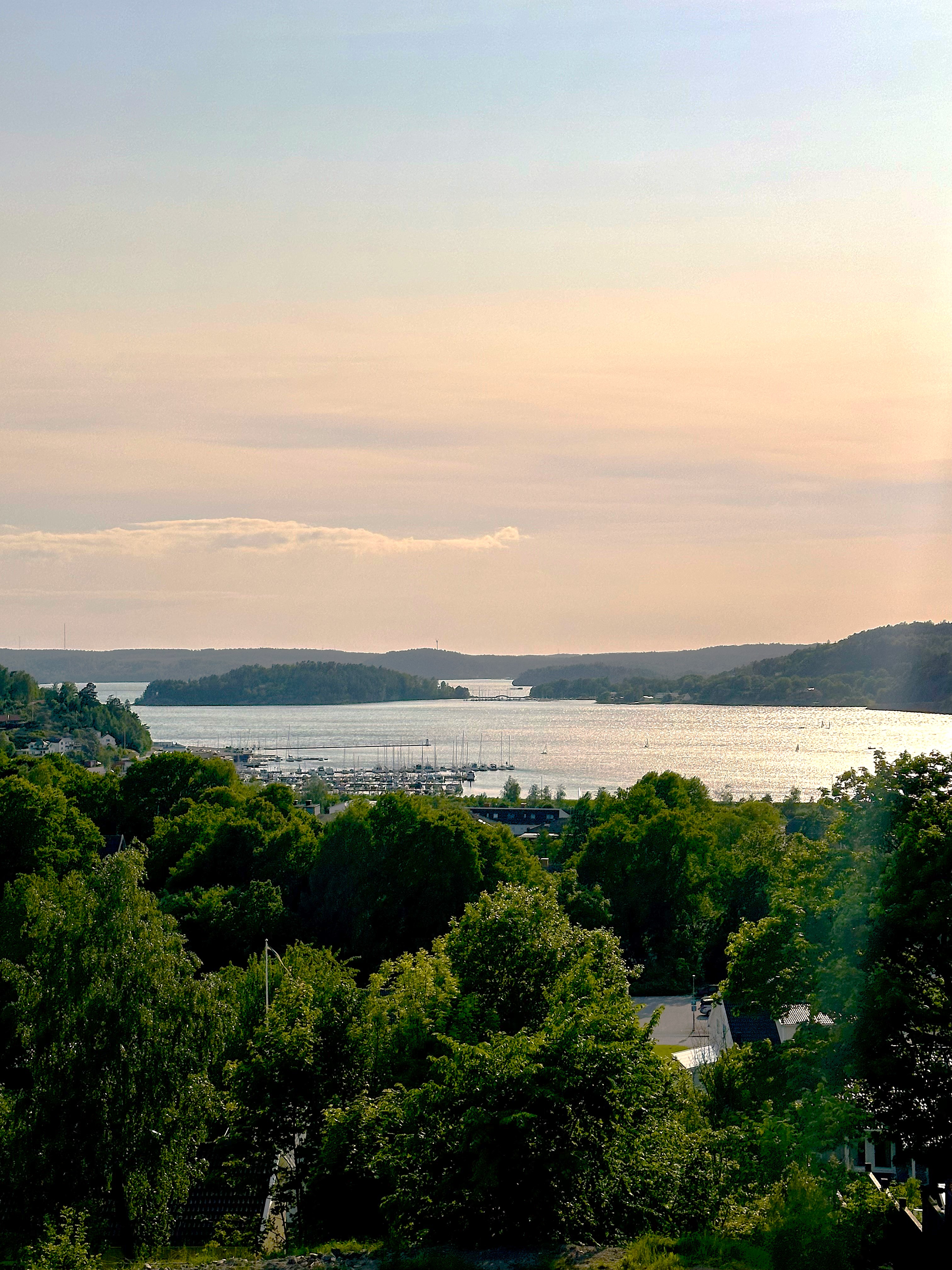 Vacker havsutsikt över Ljungskileviken från Ljungskile Hotell & Konferens