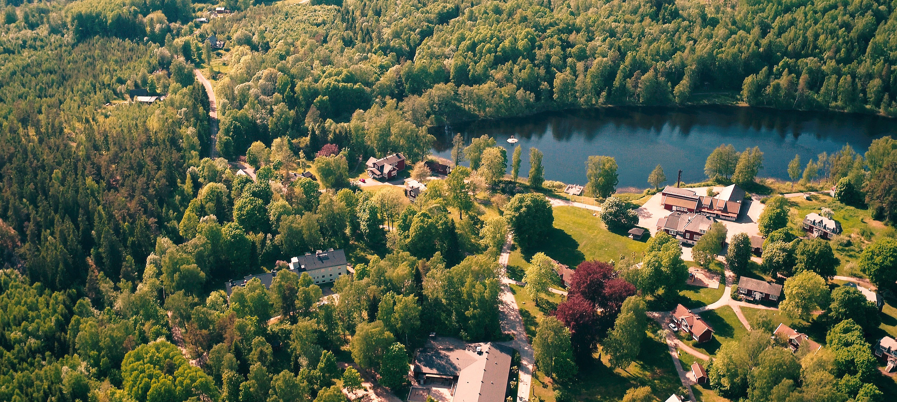 A birdseye view over Kroppefjäll Bed & Breakfast.