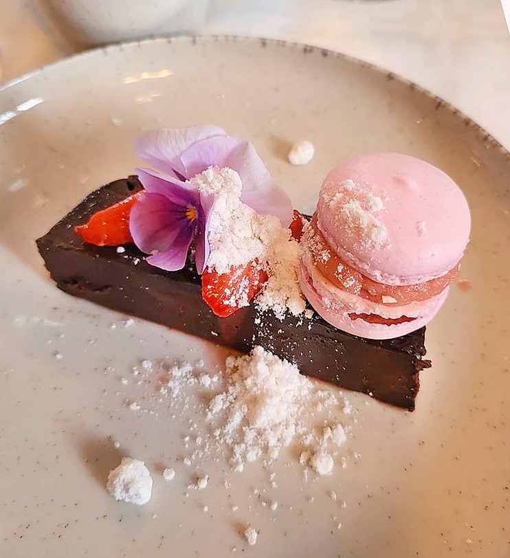 Läcker dessert, Hellekis Kök & Trädgårdscafé