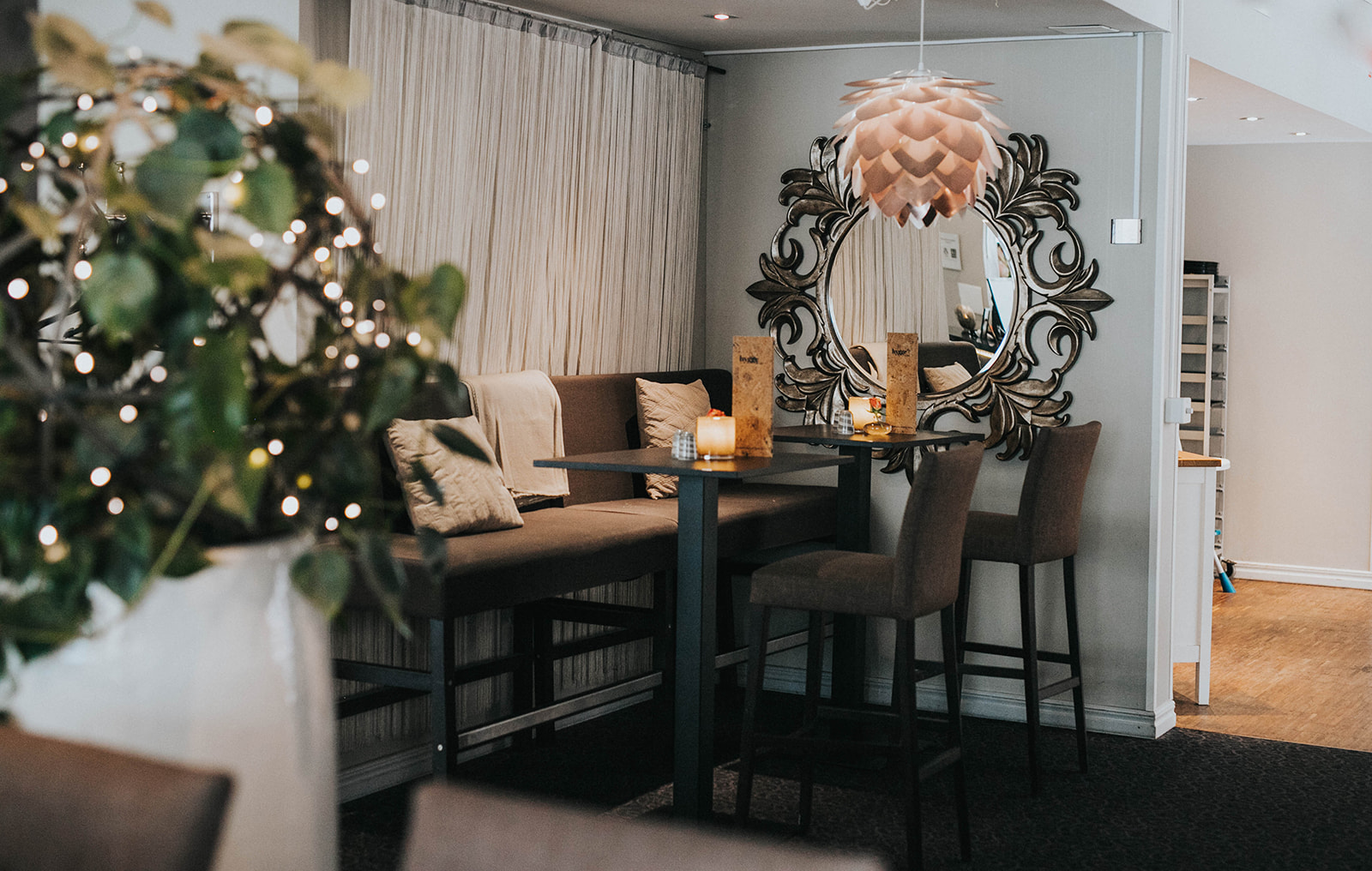 Lobbybarens lounge på Clarion Collection Hotel Majoren