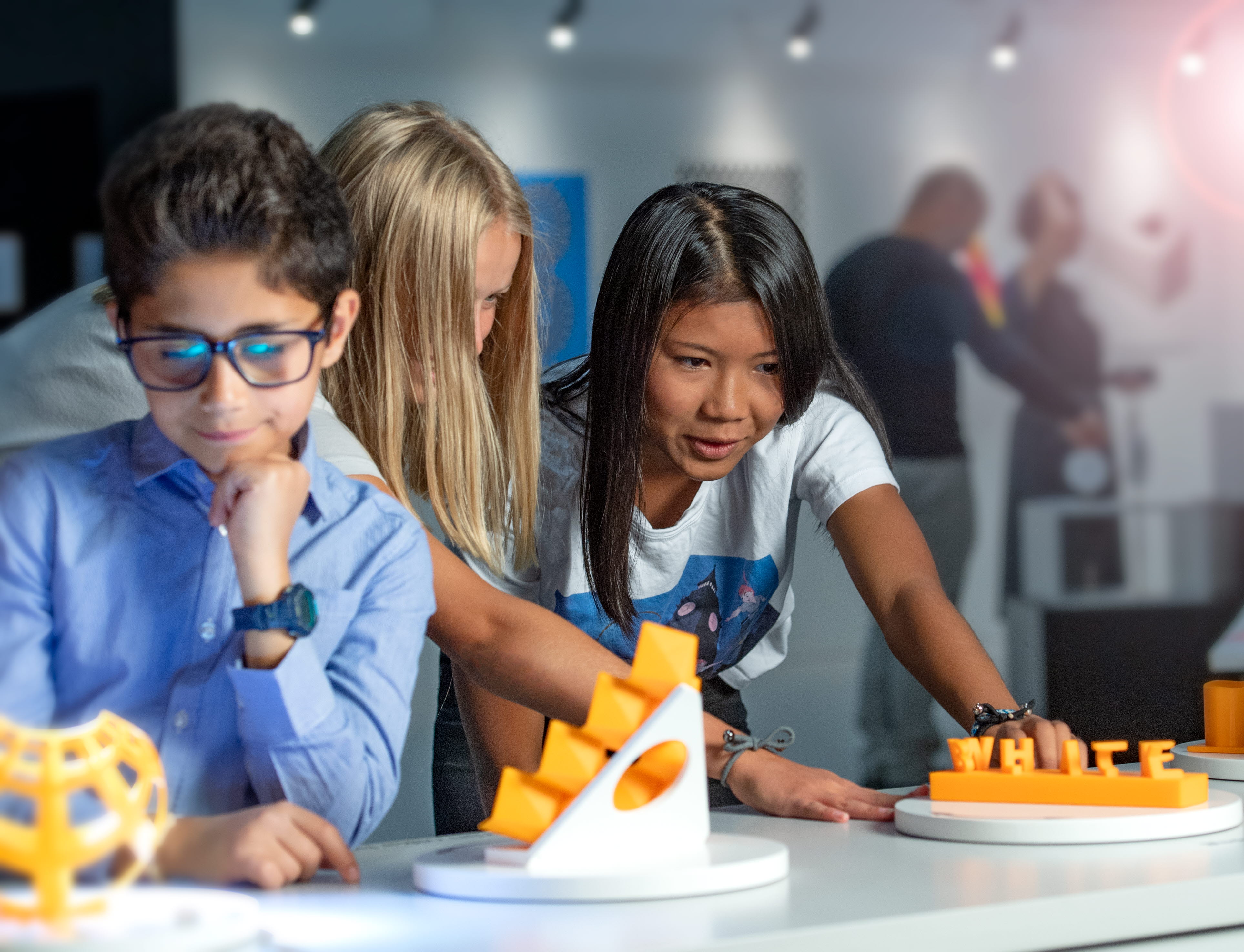 Children experimenting at Navet Sciencecenter. 