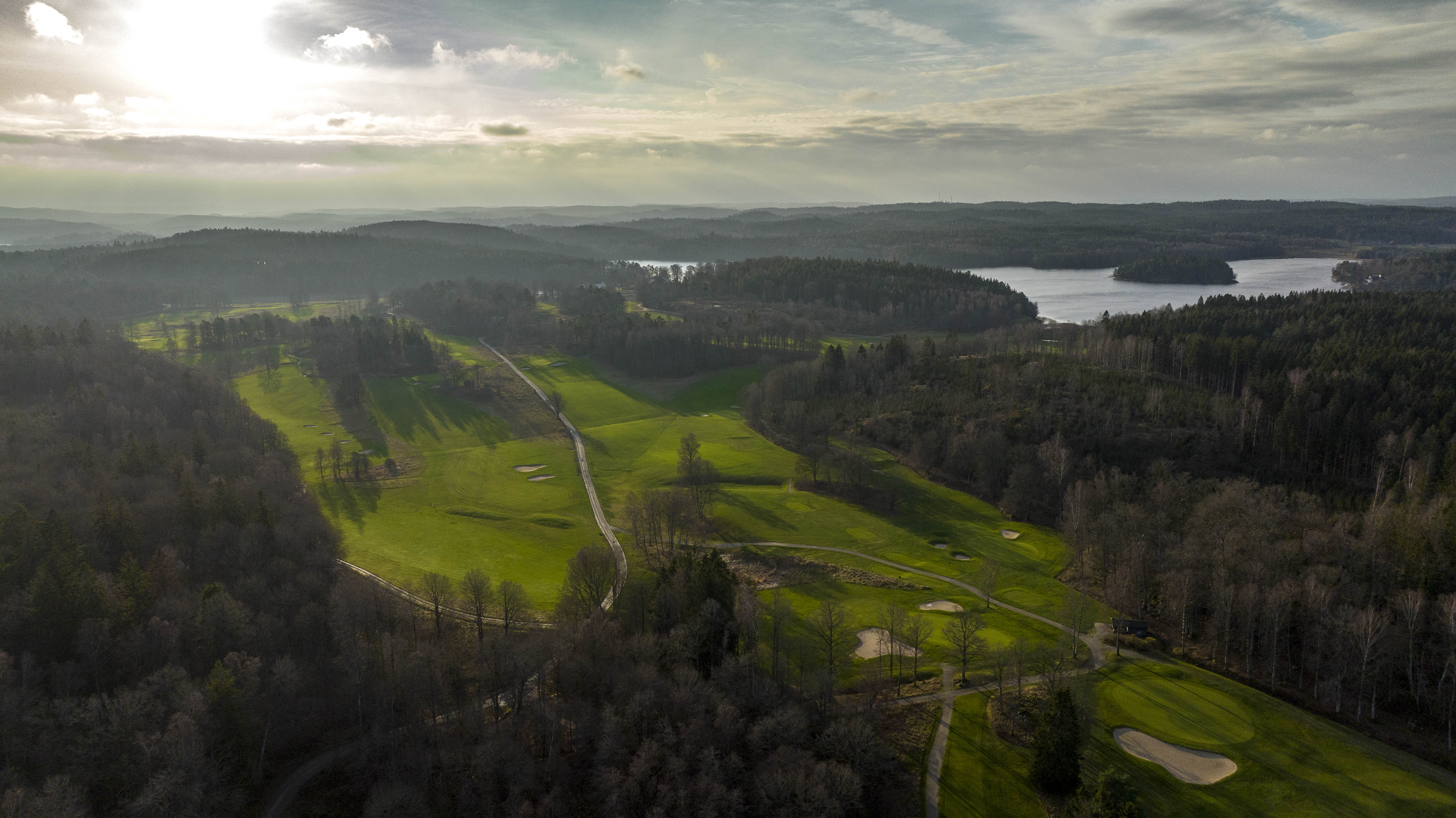 Vy bild över golfbana.