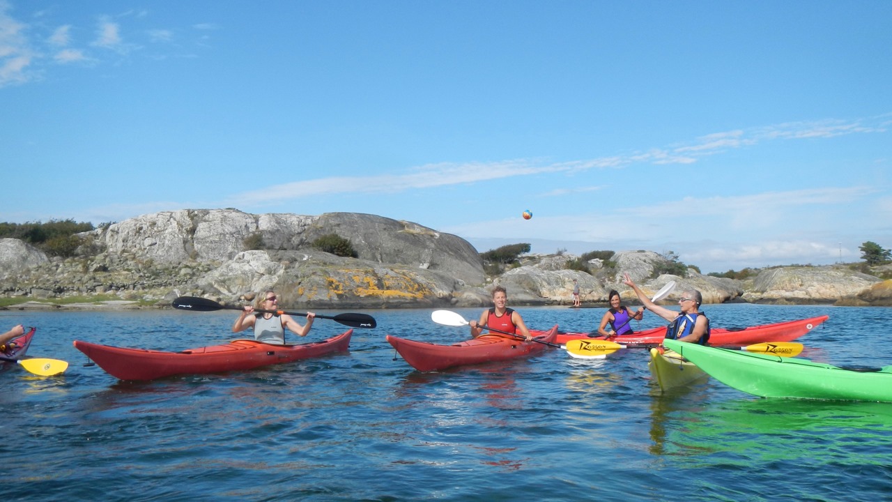 Kayakers on a beautiful summer day on the Kosterhavet ocean