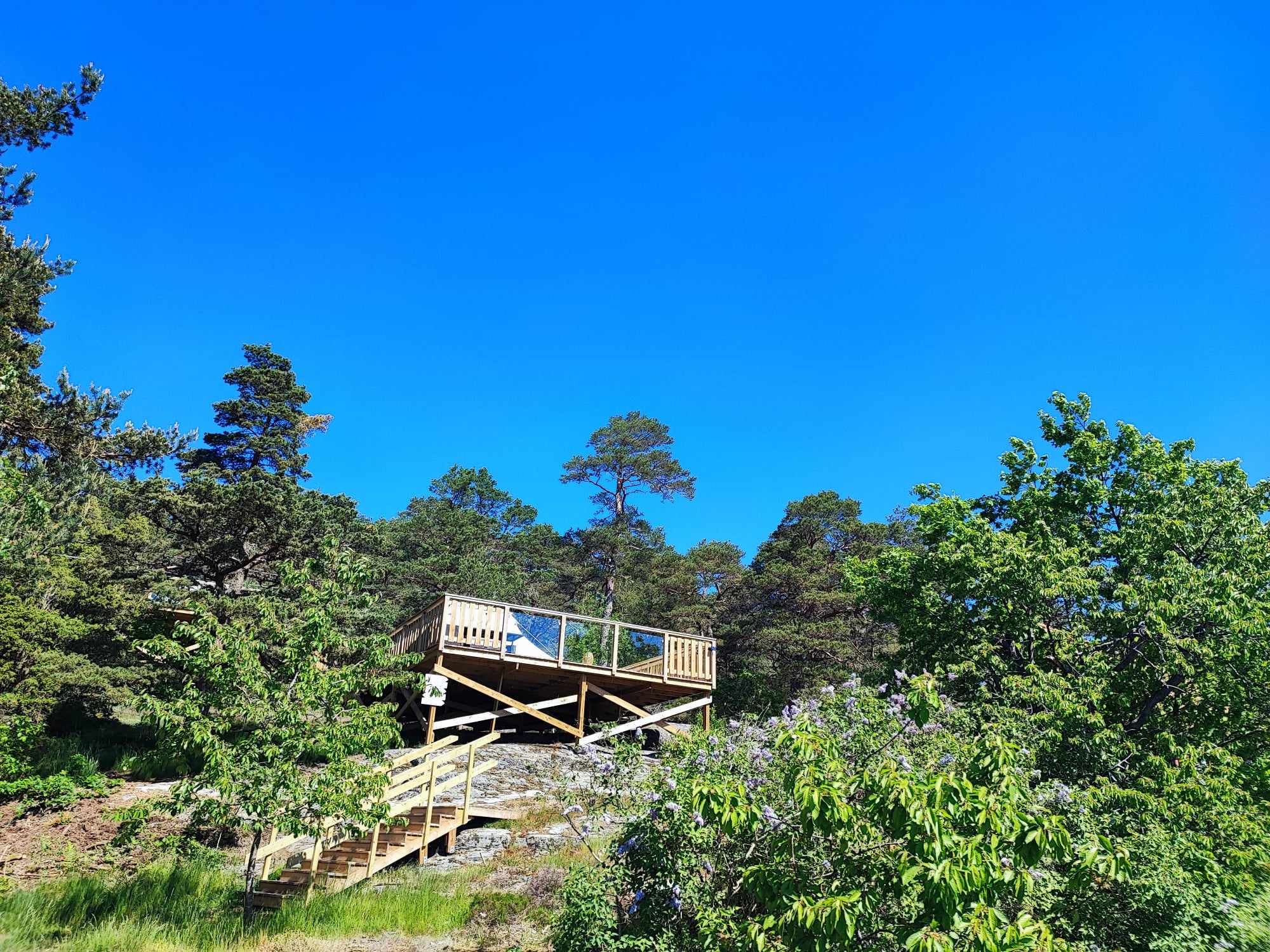 Vy över en campingplats.