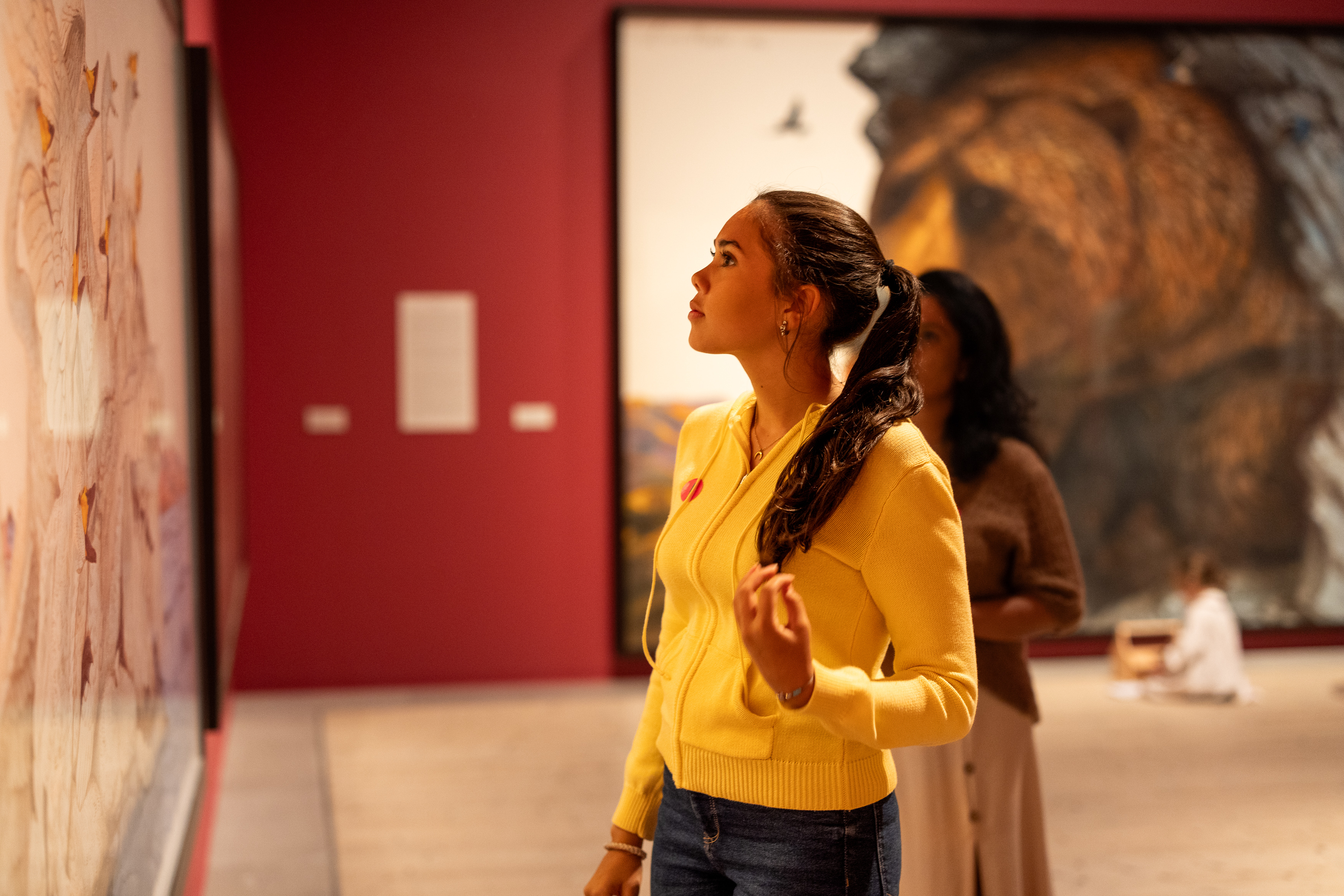 Besökare på ett muesum