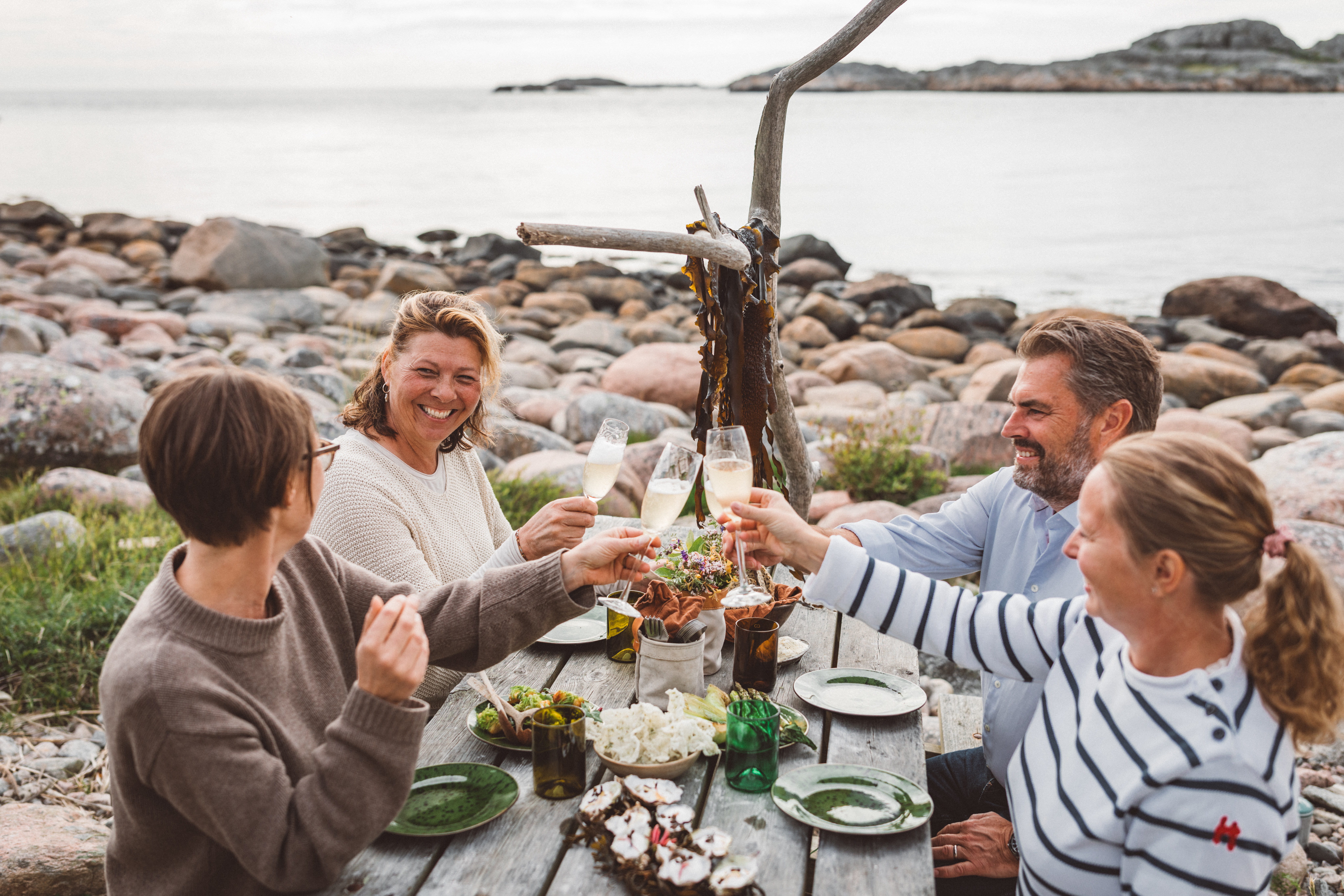 Grupp av människor lär sig om tång.