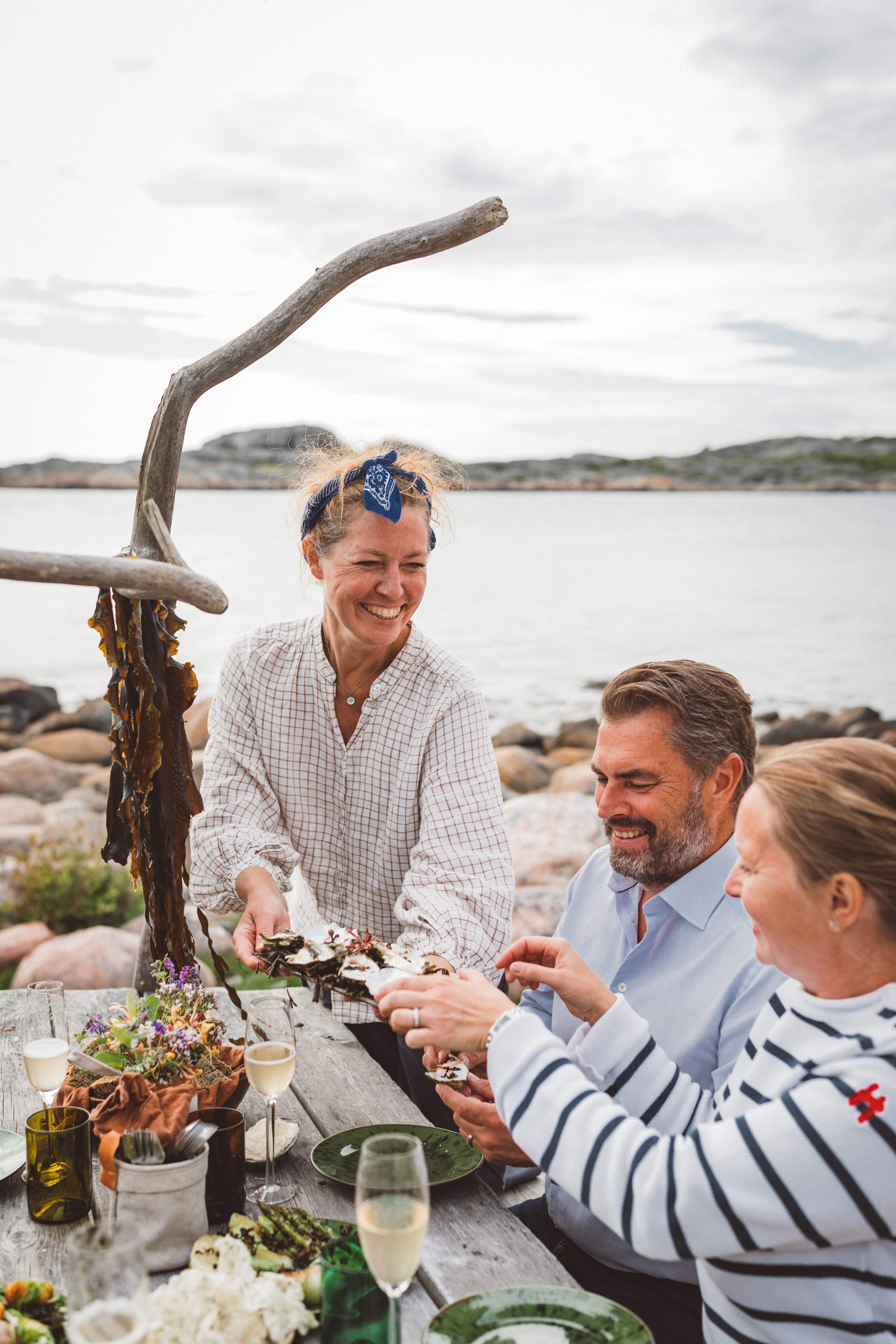 Grupp av människor lär sig om tång.