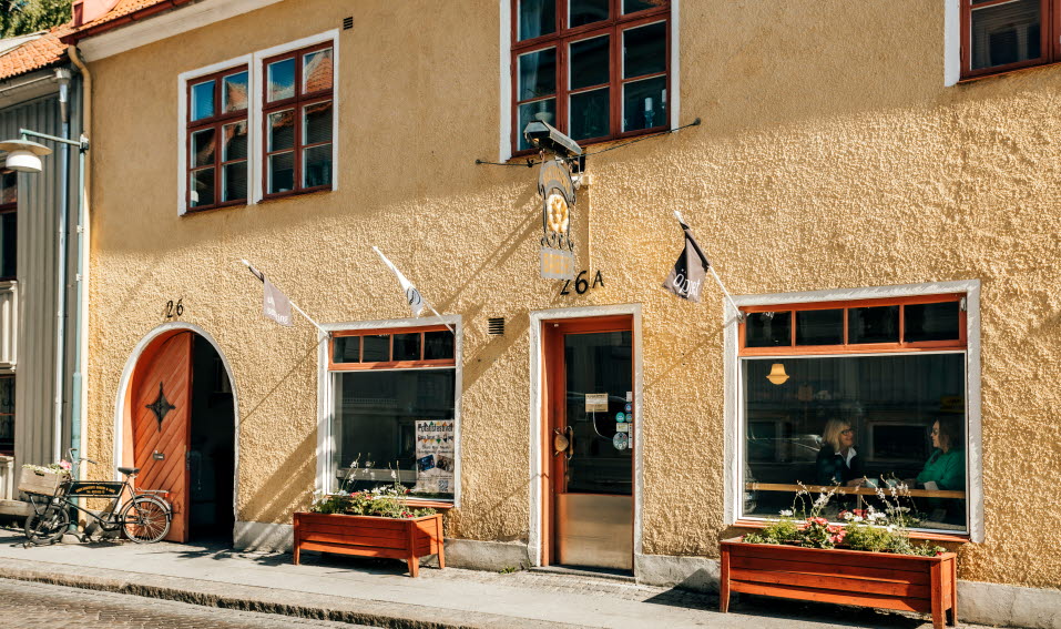 The facade of a cafe.