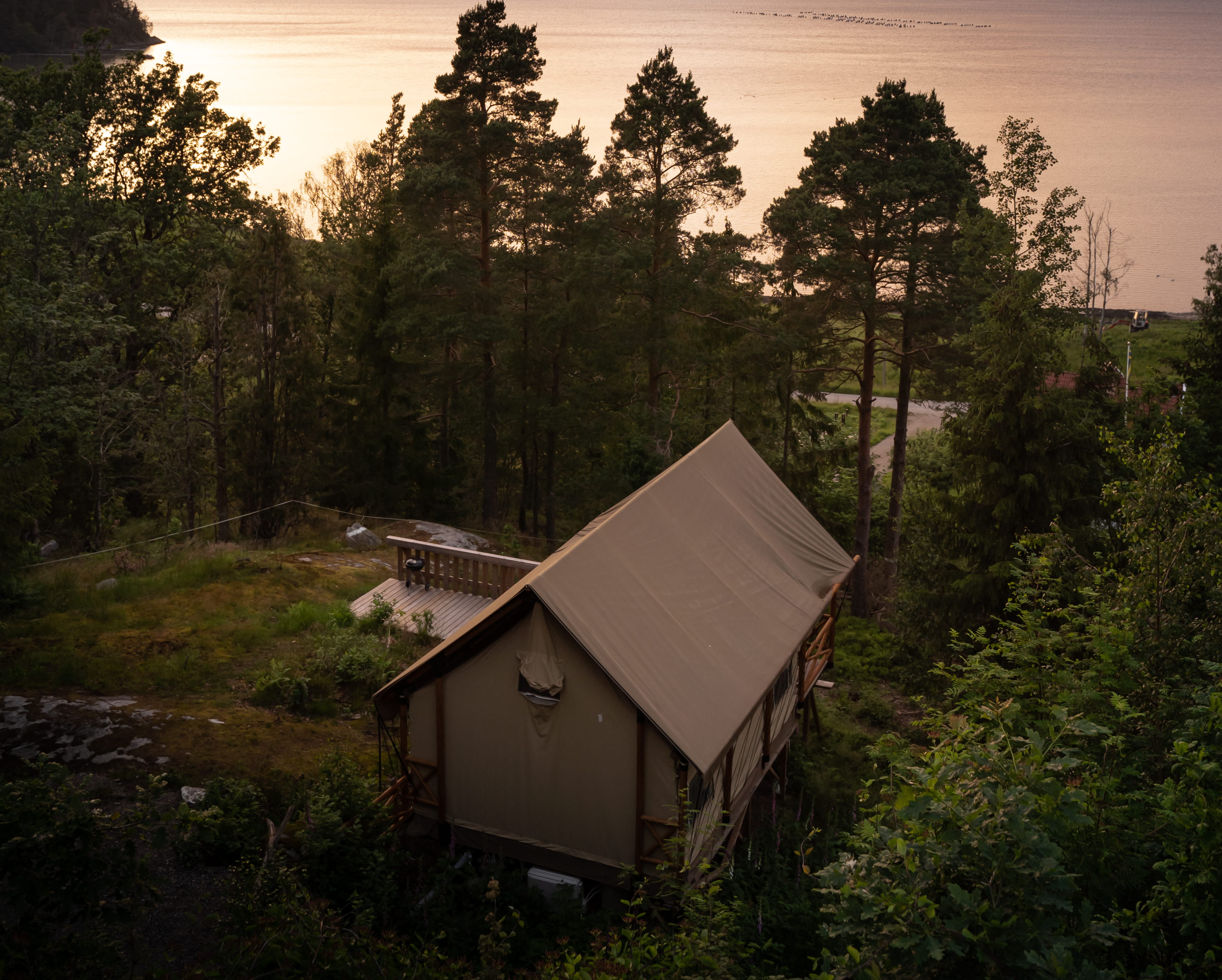 tält hos Anfasteröd Gårdsvik