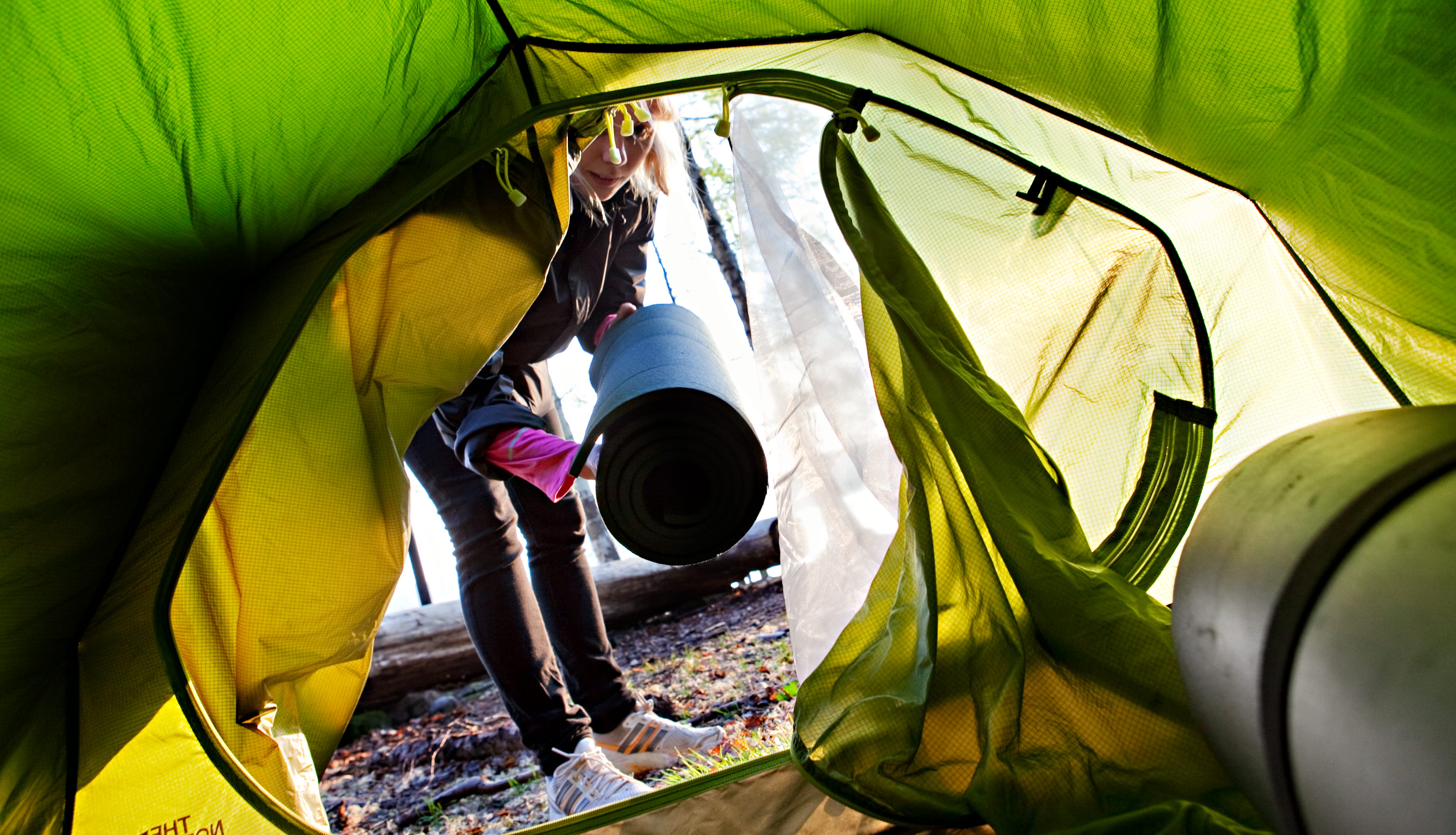 Insidan av ett tält