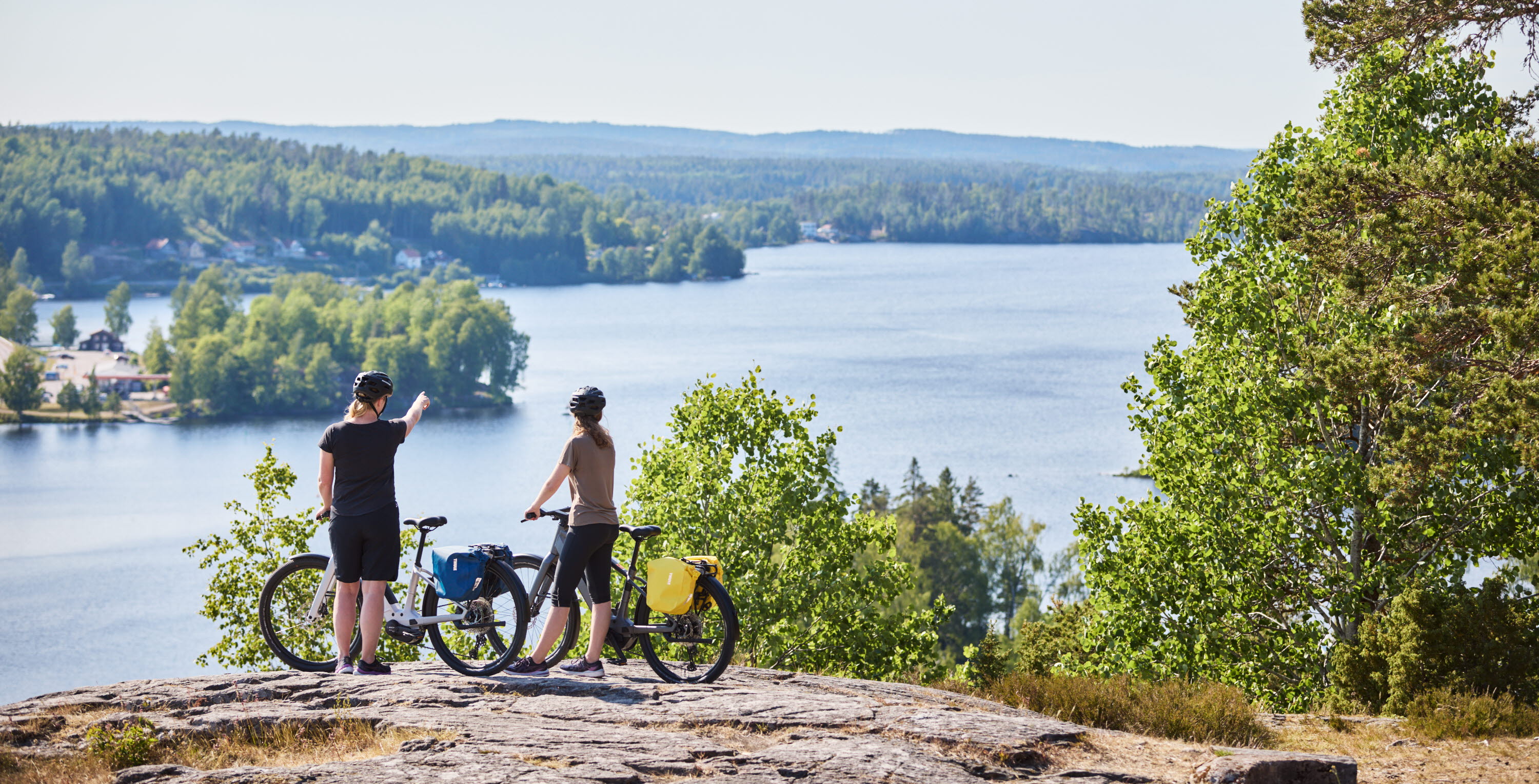 Group of people cycling.