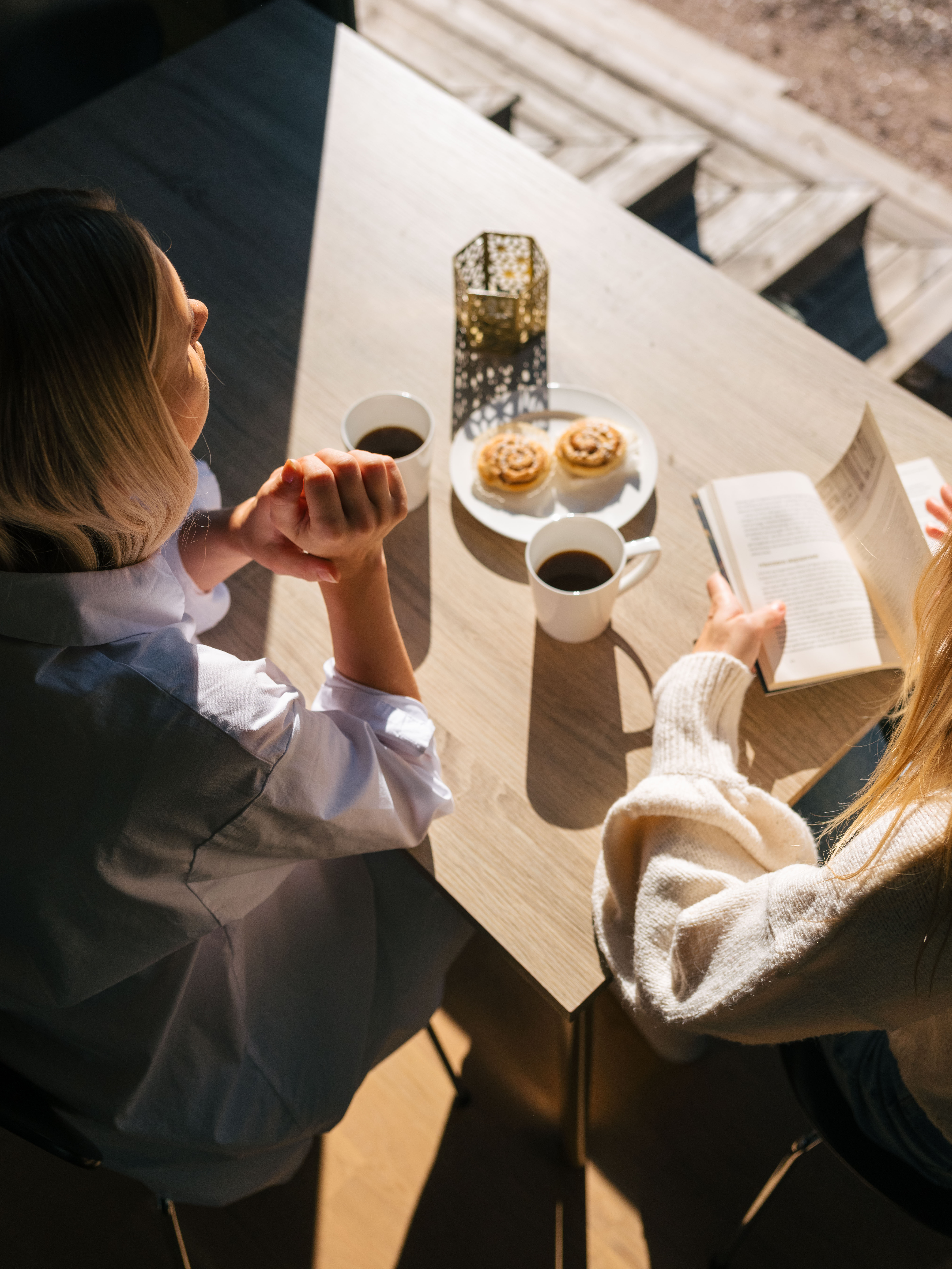 Two women in a Tiny house in Hjo