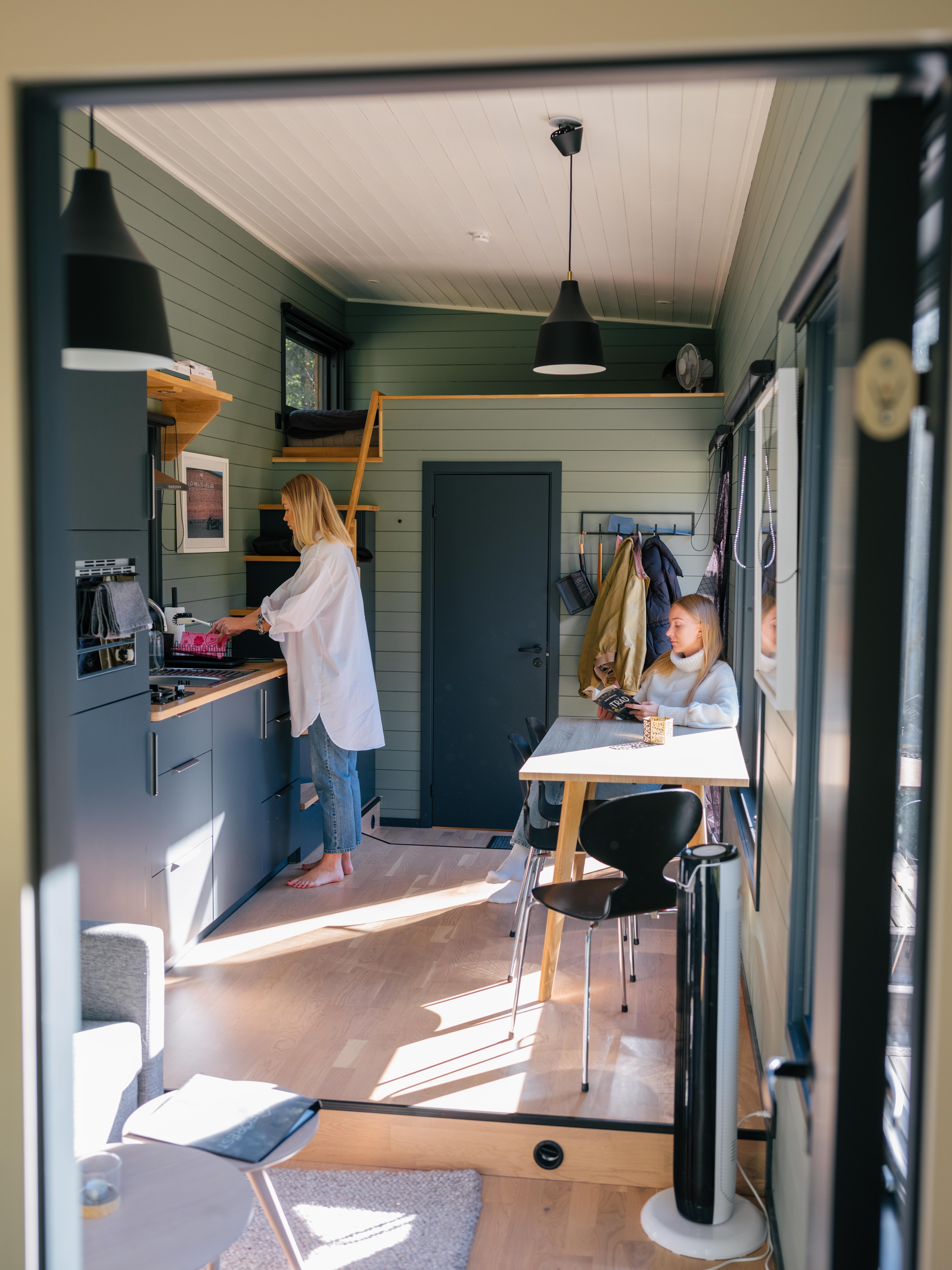 Two women in a Tiny house in Hjo