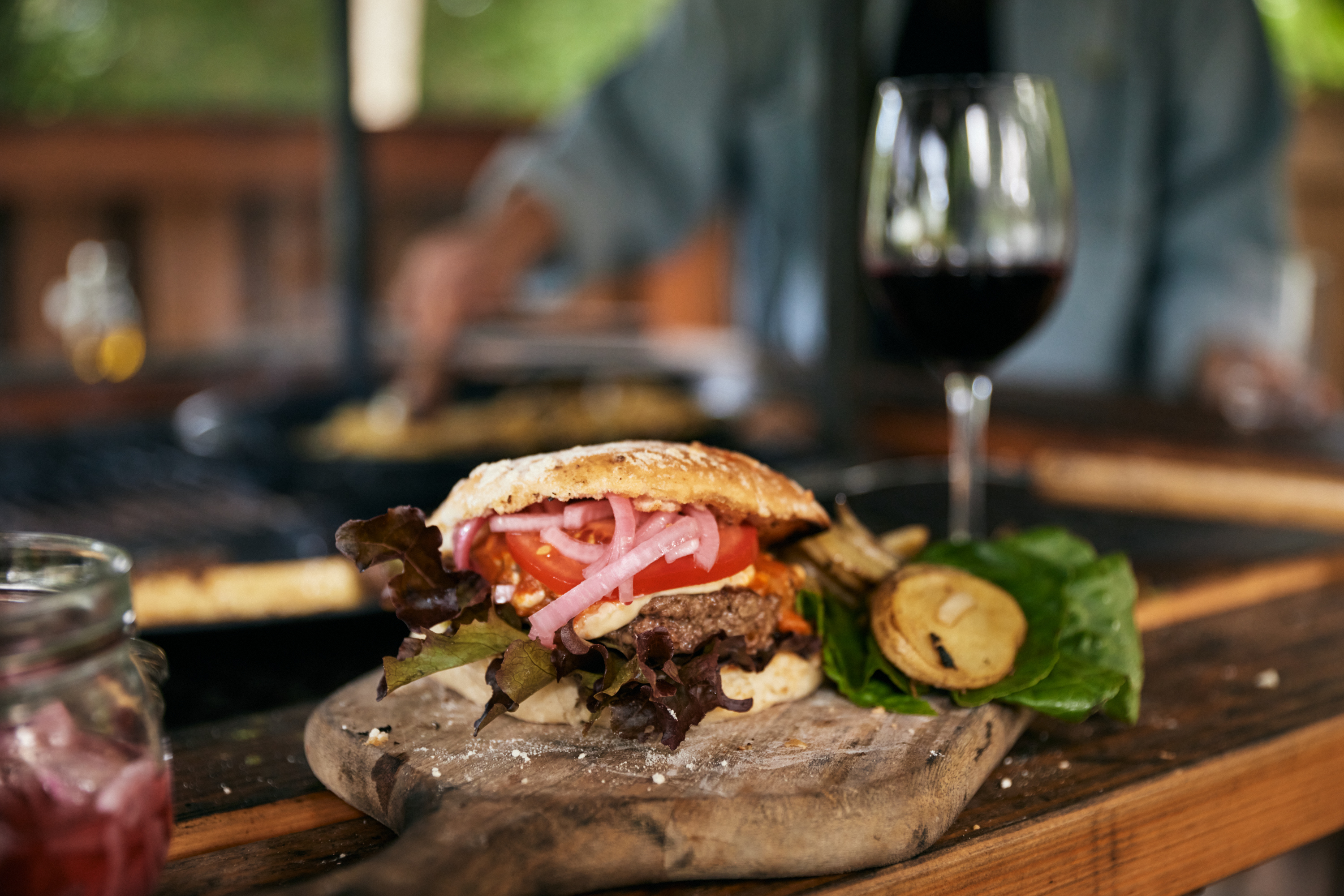 Utomhusmatlagning hos Kroppefjäll B&B