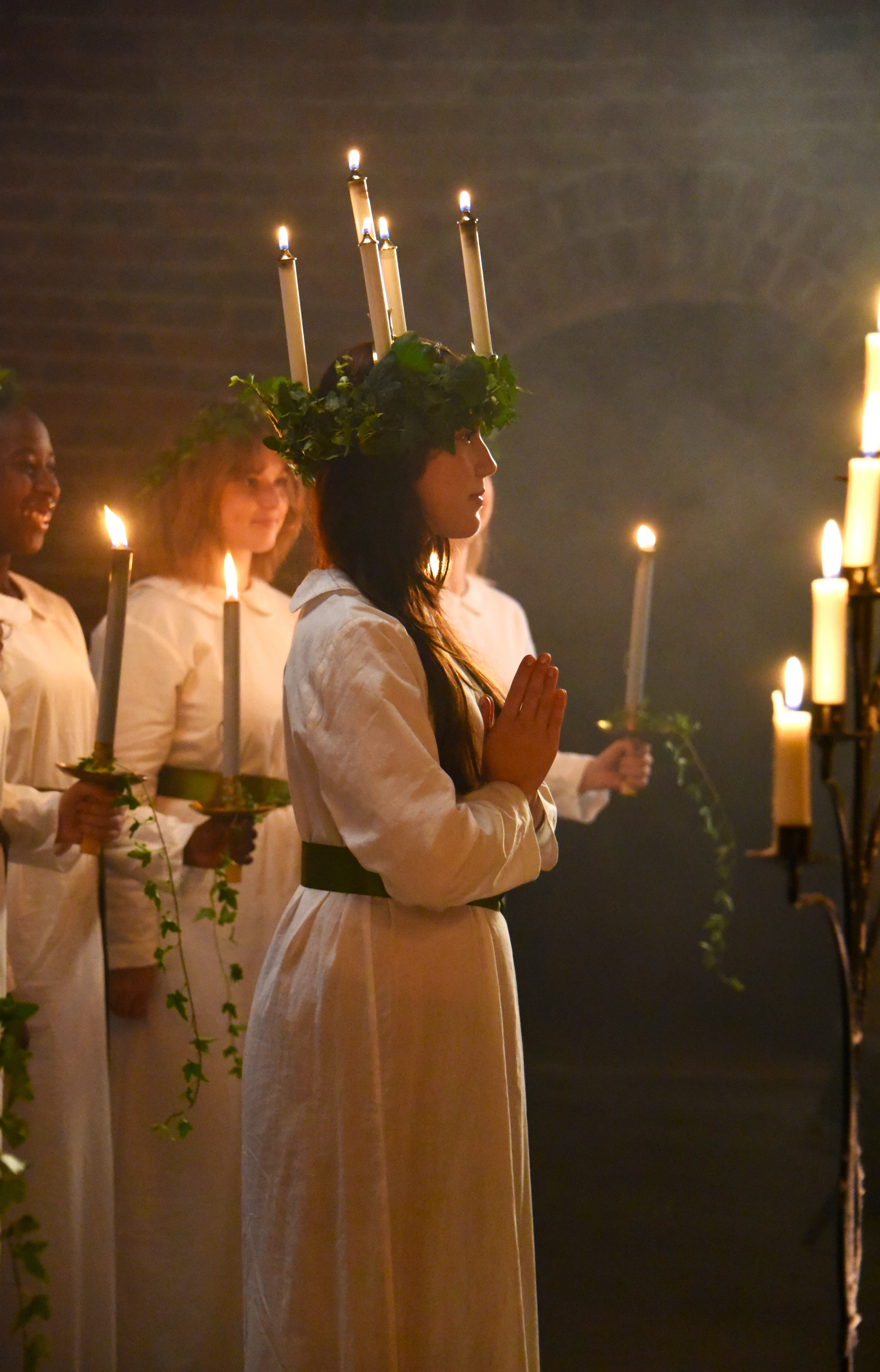 Traditionellt luciatåg från Gräfsnäs