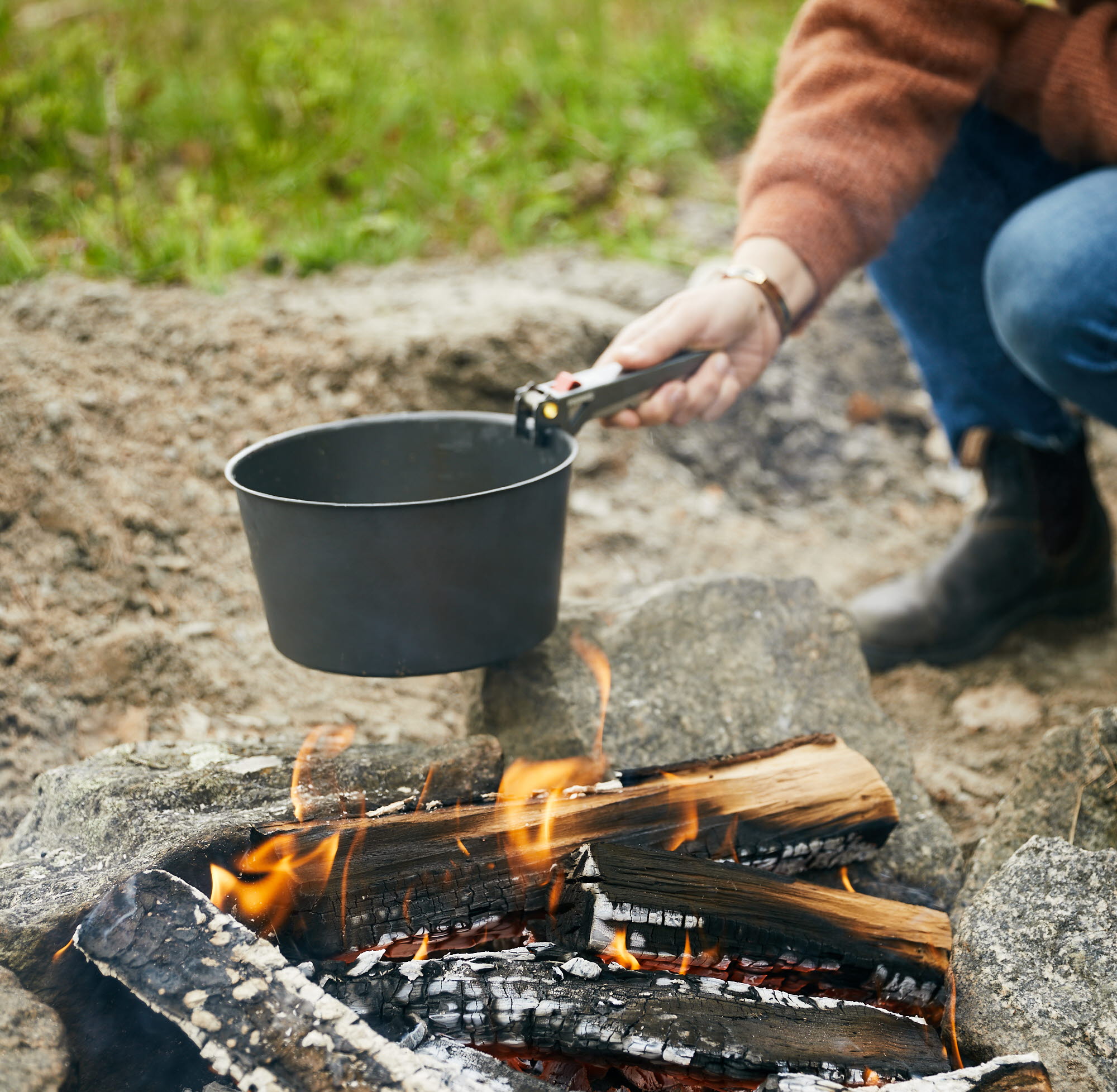 Utomhusmatlagning vid Norrqvarn, Göta Kanal