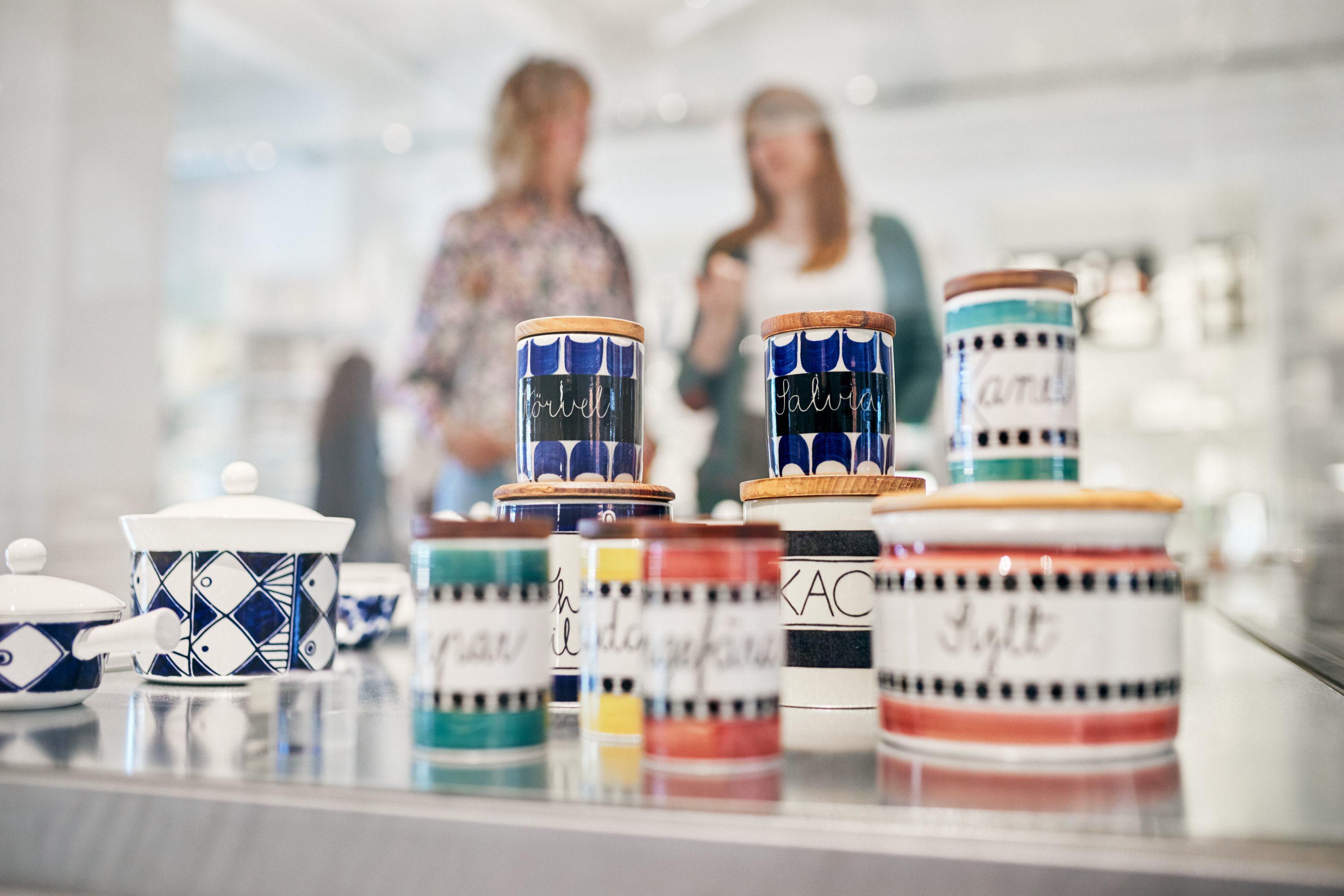 Kvinnor på Rörstrand Museum och Café