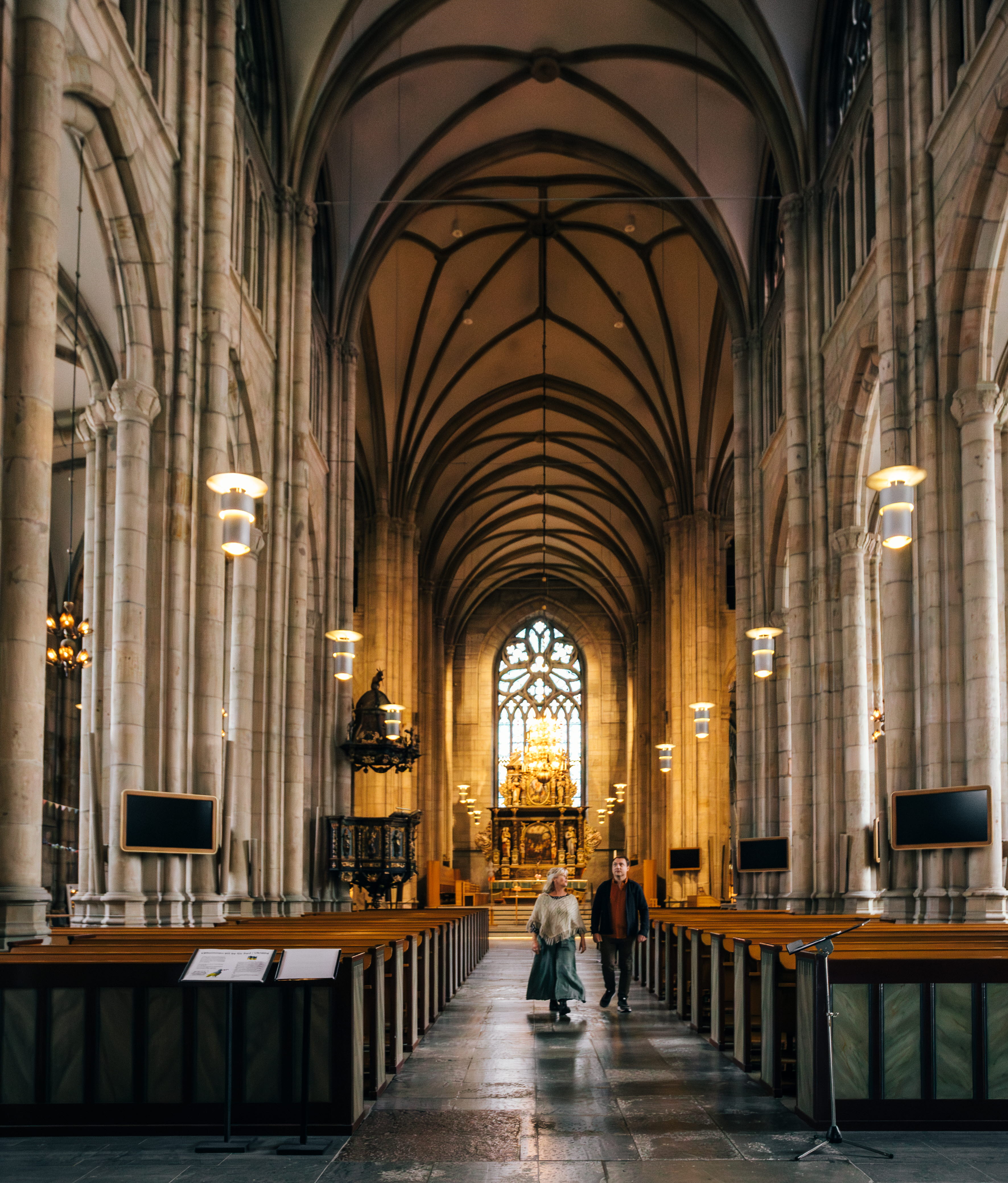 Interiör bild av Skara Domkyrka.