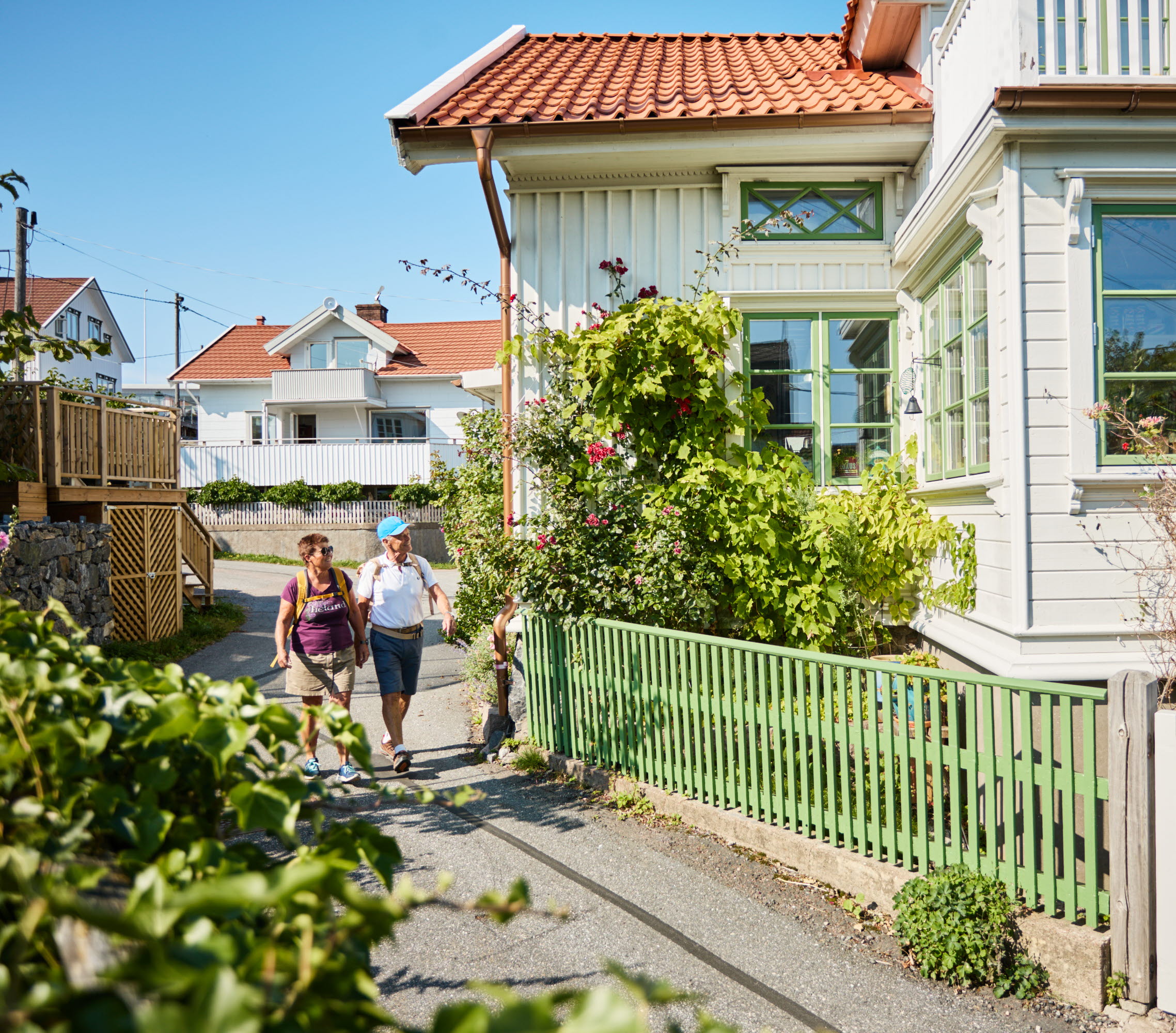 Hikers at Skärgårdsleden