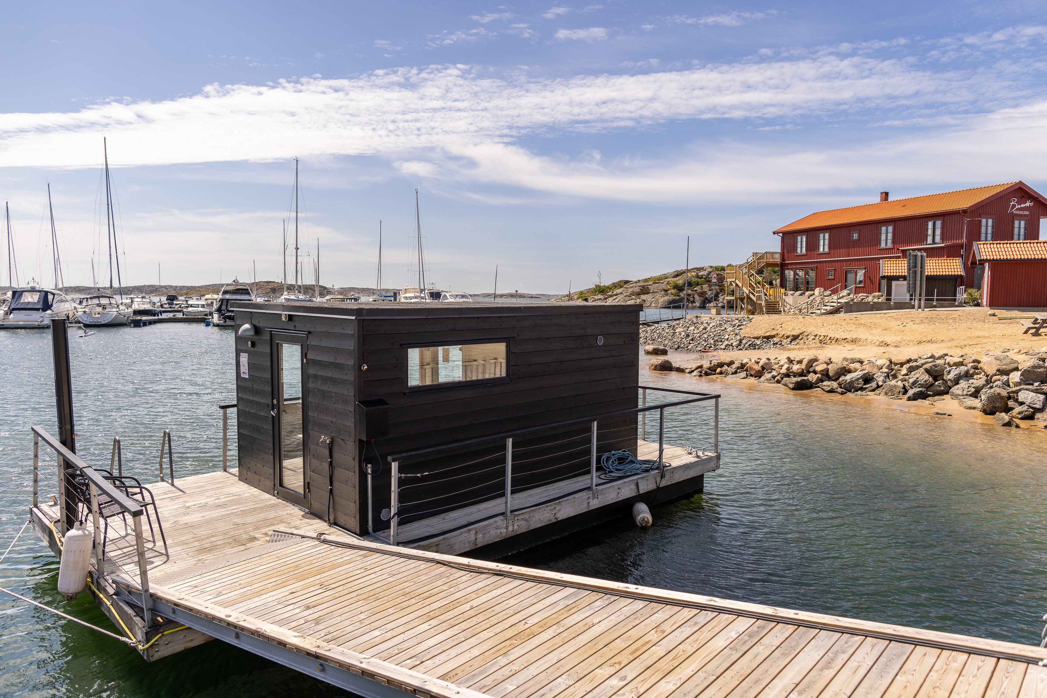 Flytande bastu hos Hotel Strana.