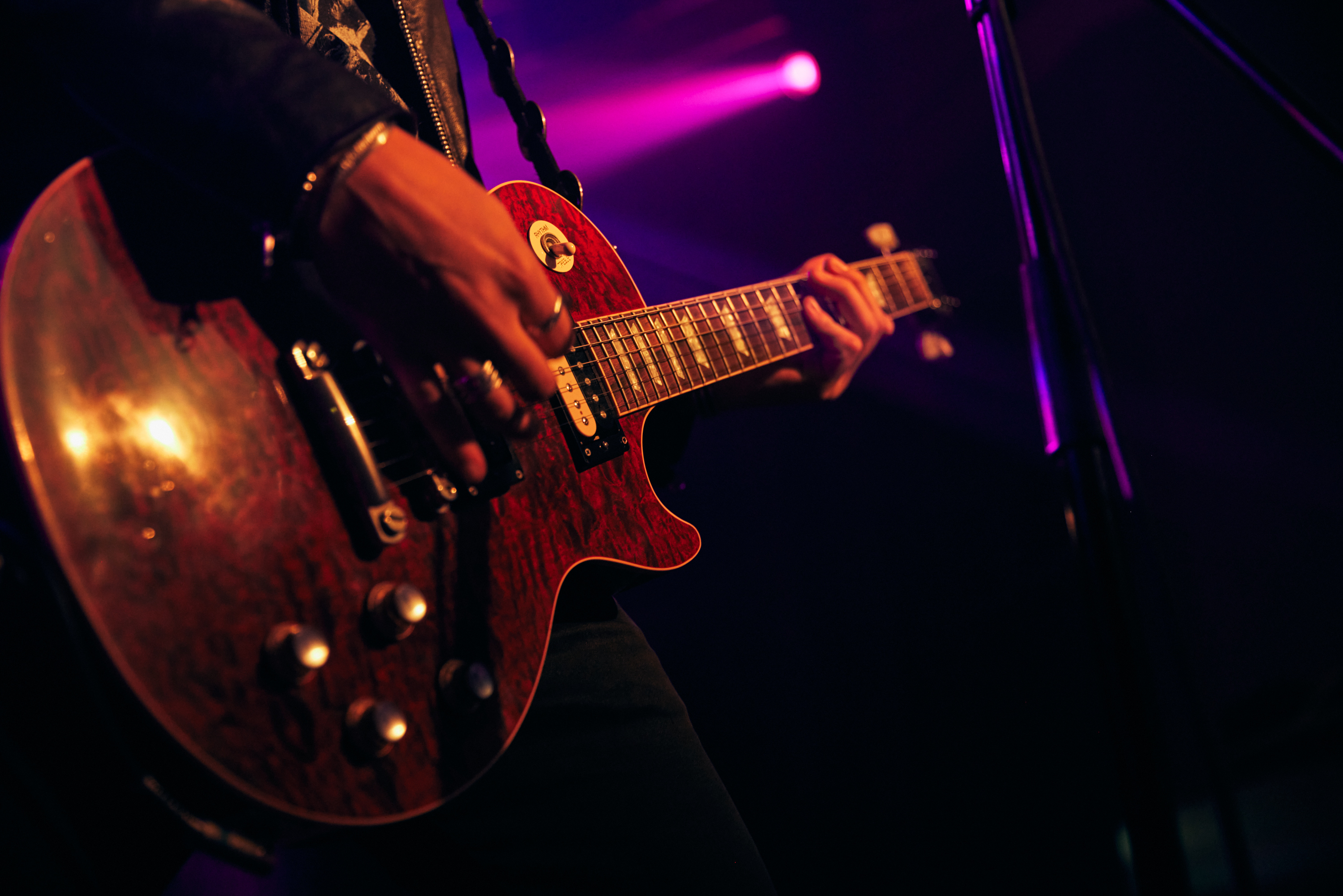 Gitarrist på musikscen i Västsverige. 