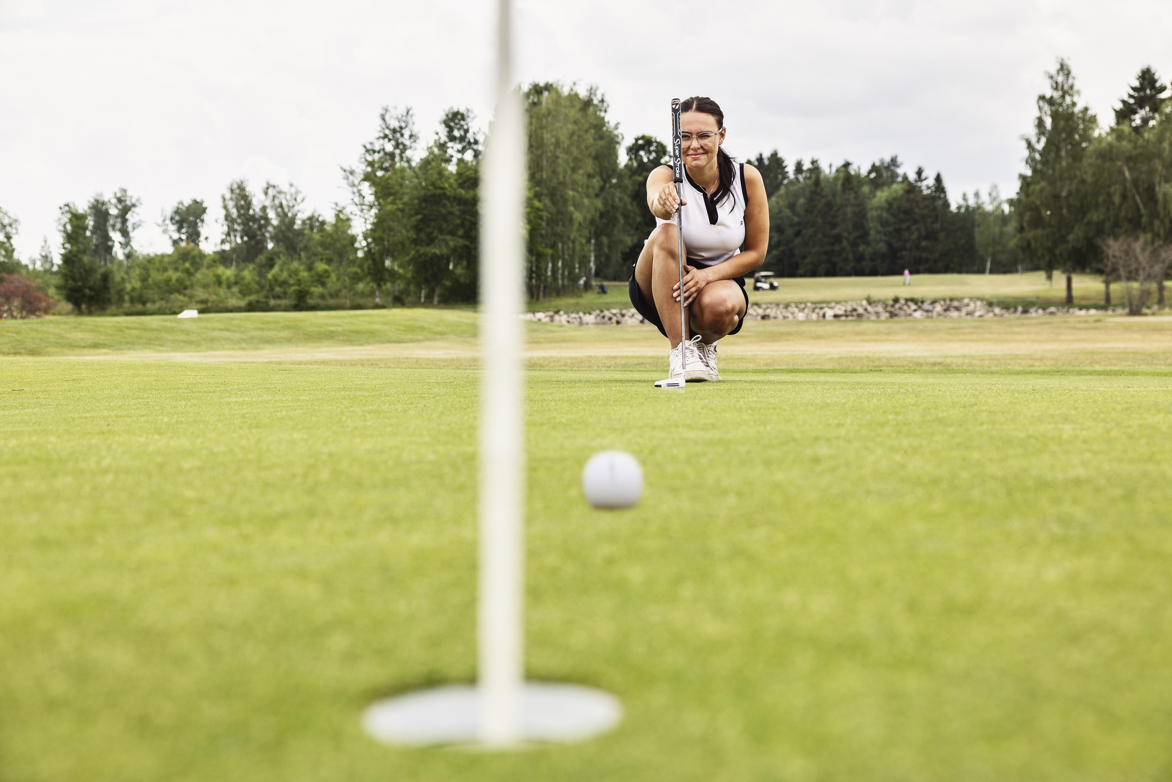 Golf player at Bjertorp Slott.