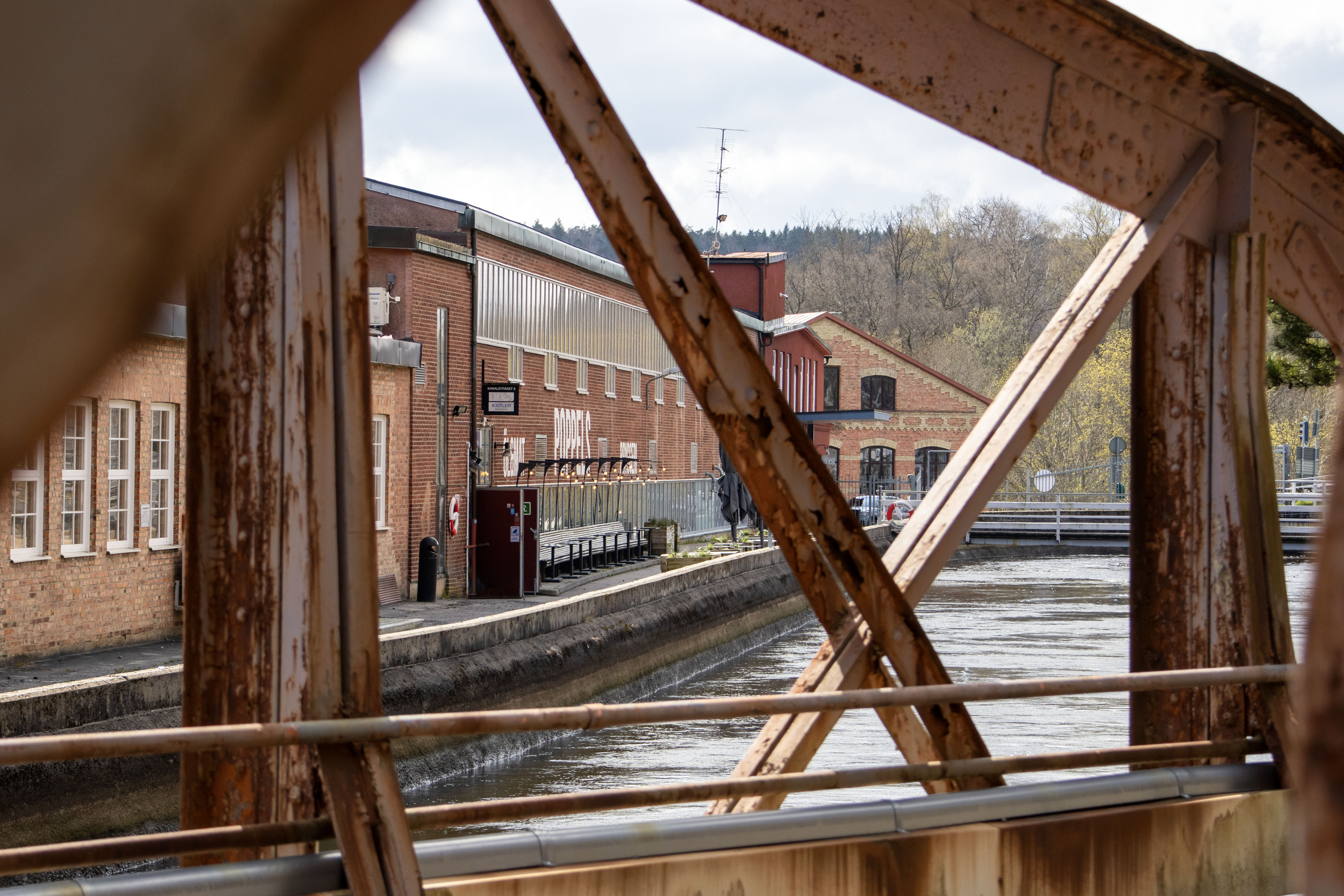Building in an old working environment.
