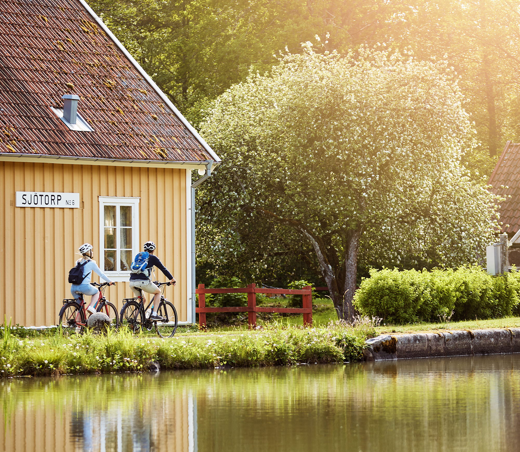 Vänner cyklar Vänerleden
