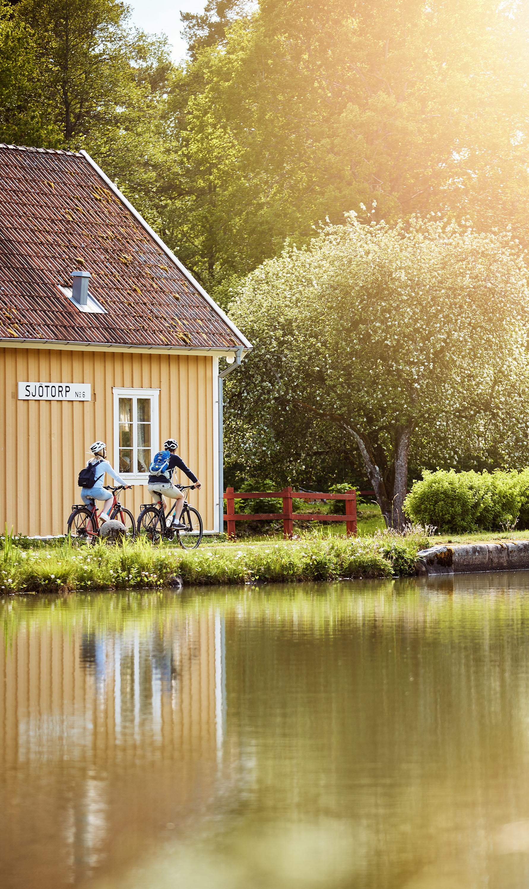 Vänner cyklar Vänerleden
