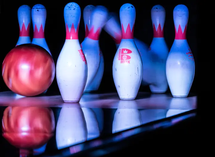 Stures Bowling och Sportbar