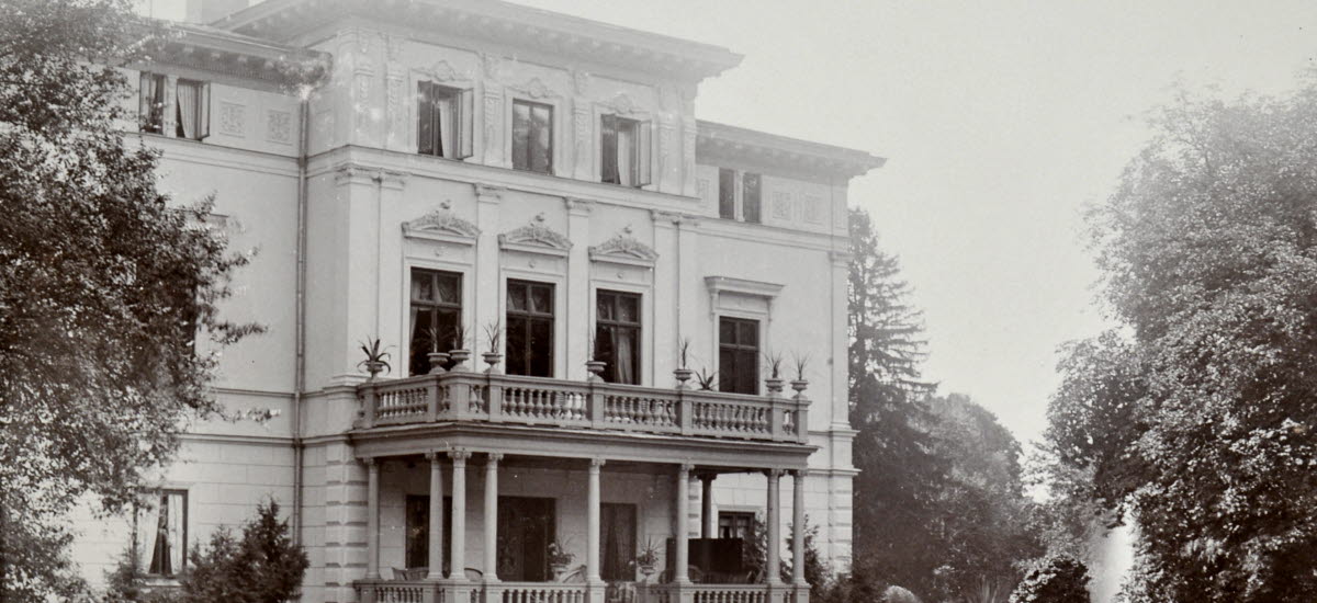 Från villa till slott, Nolhaga slott. 